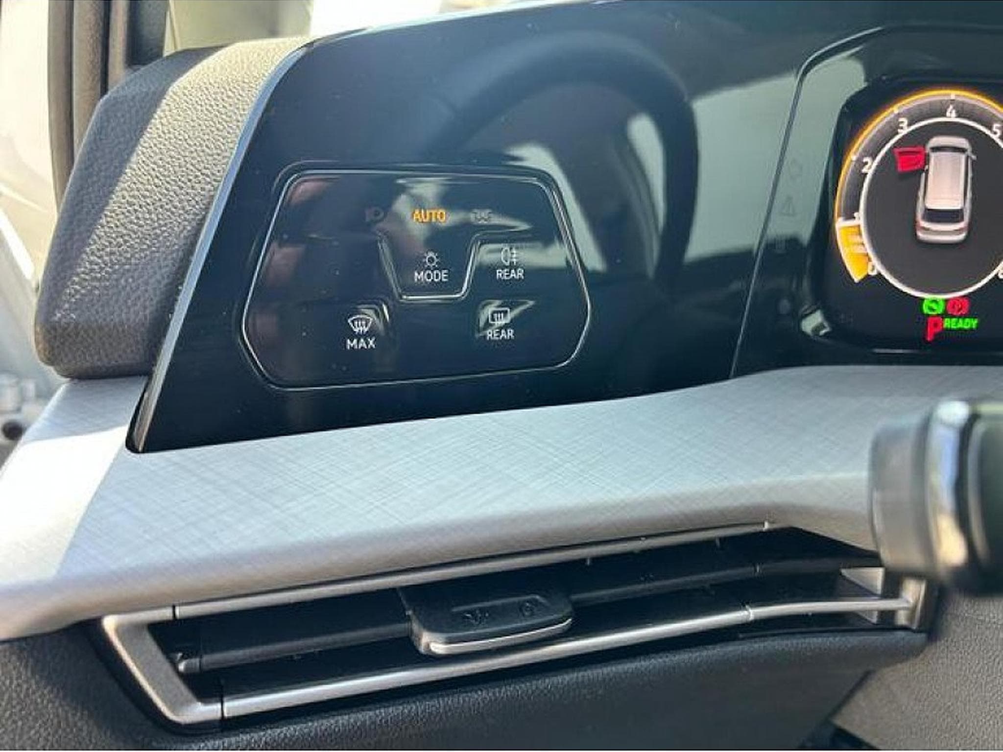 VW Golf (2025) - Foto 11