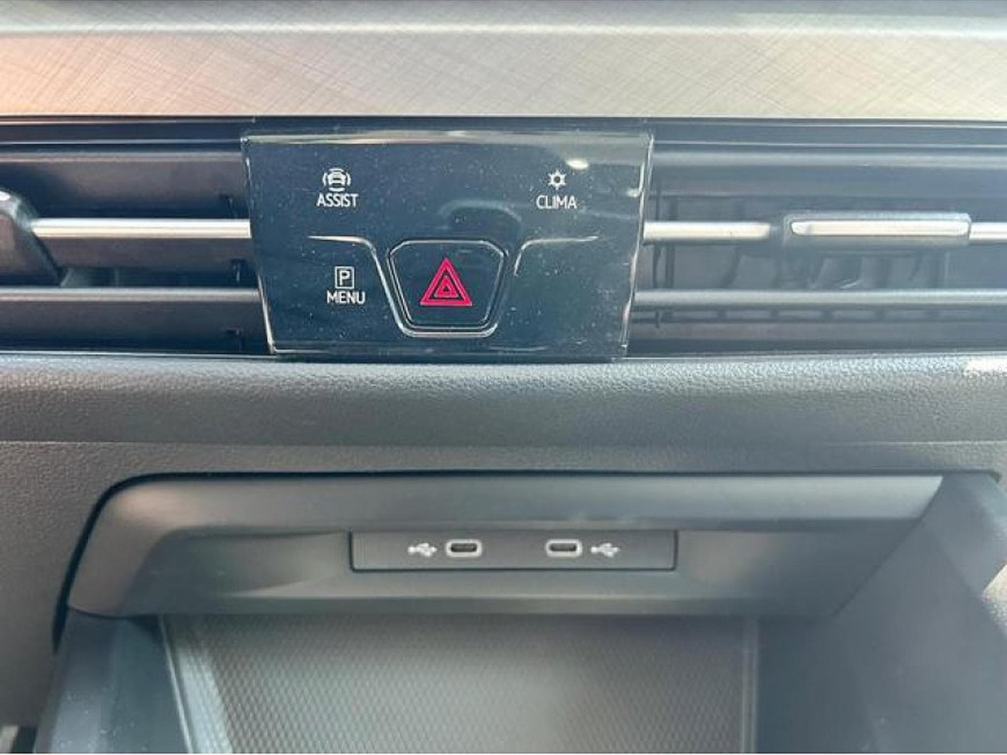 VW Golf (2025) - Foto 13