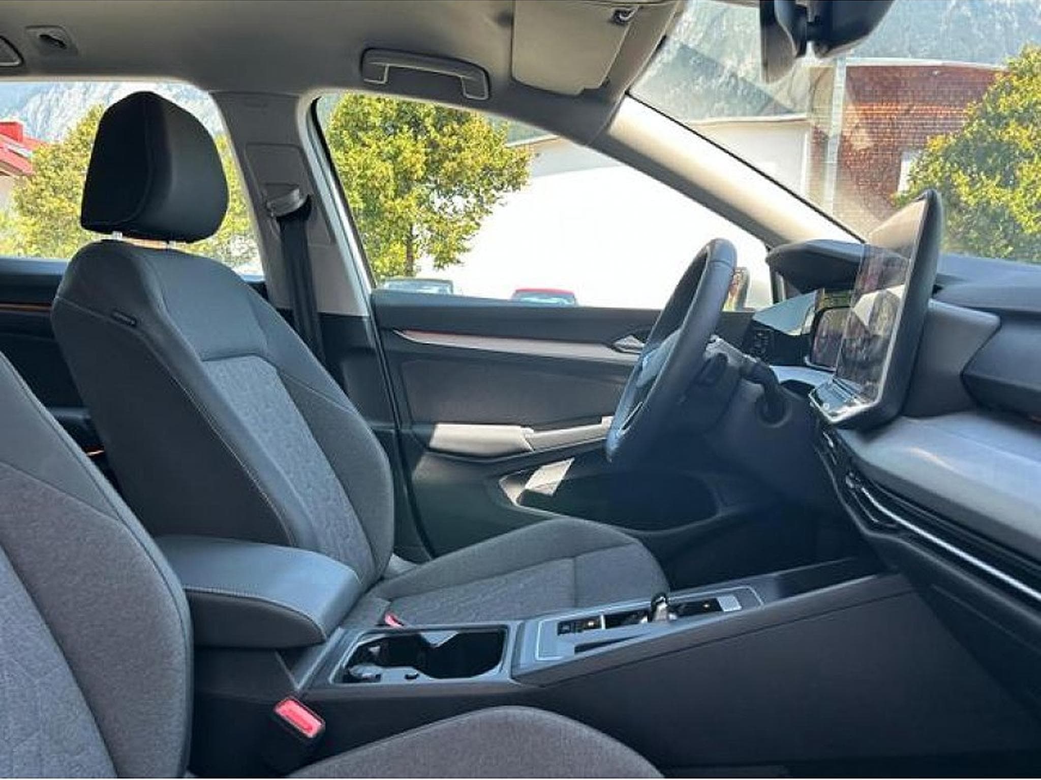 VW Golf (2025) - Foto 16