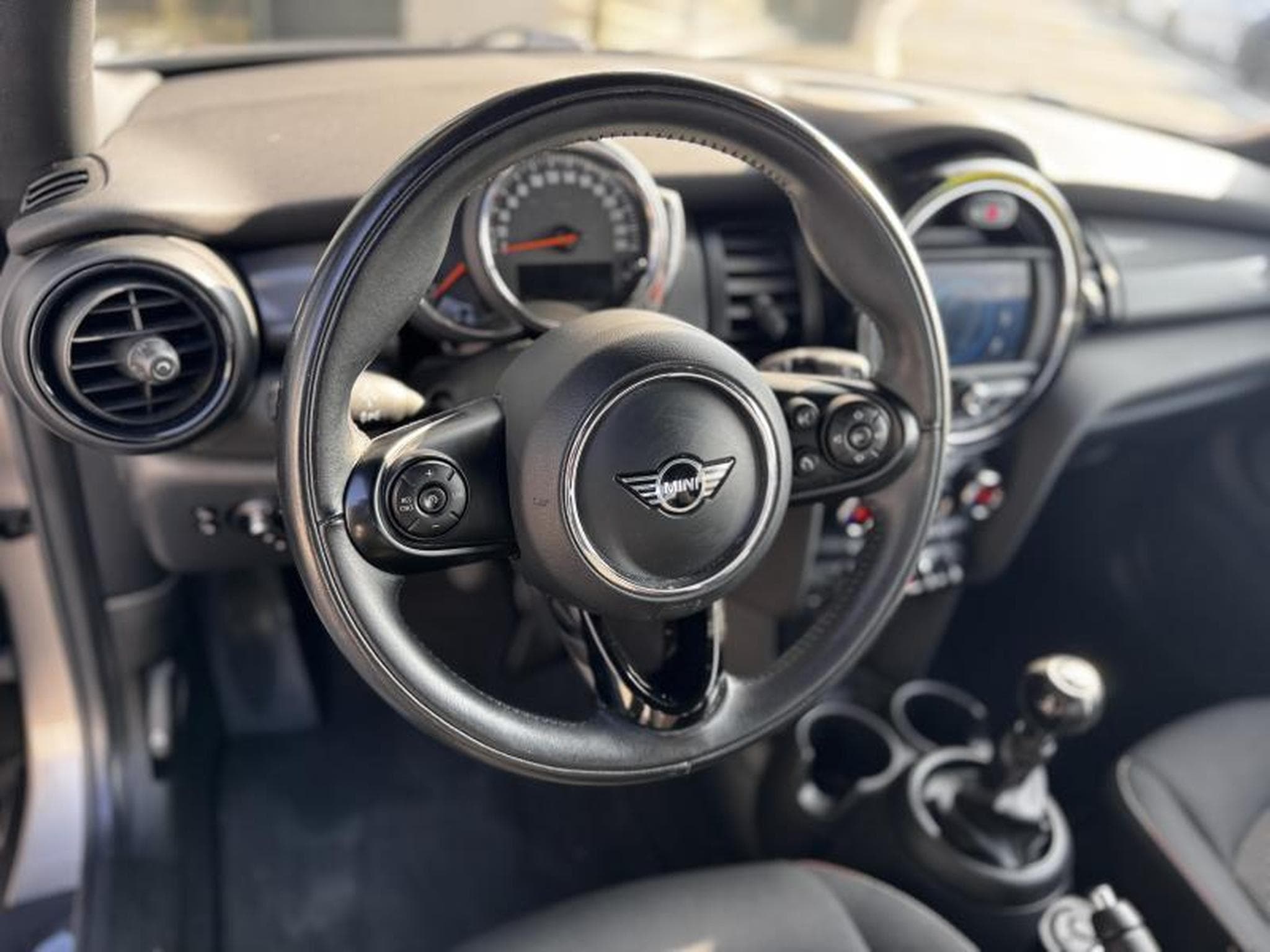 Mini Cooper 3 (2020) - Foto 4