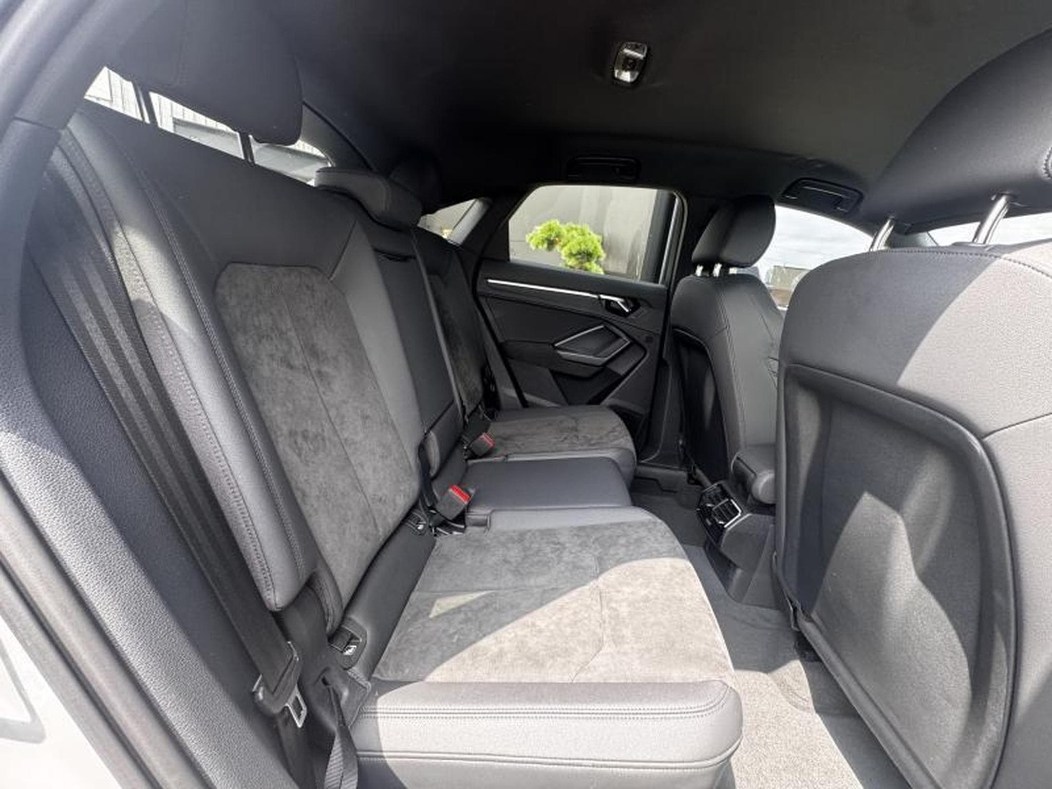 Audi RSQ3 Sportback Quattro 2.5L 400cv (2022) - Photo 8