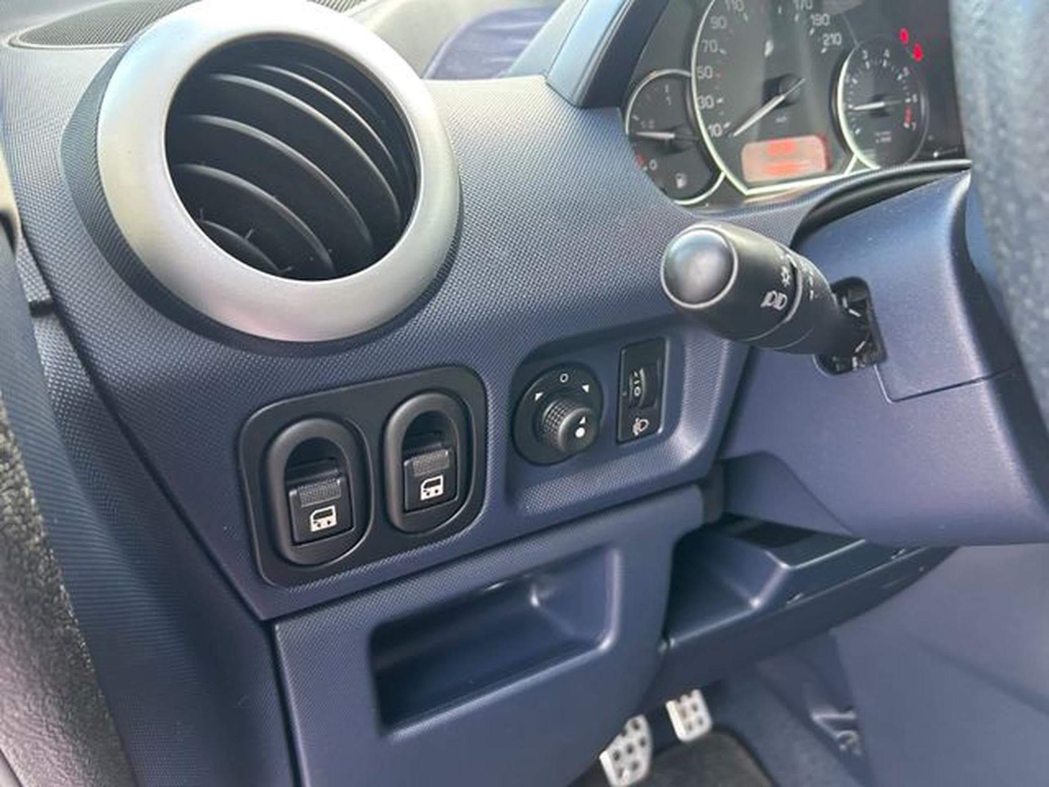 Peugeot 1007 1007 Sport *1.6*TÜV 12/26*Zahnriemen Neu* (2009) - Foto 14