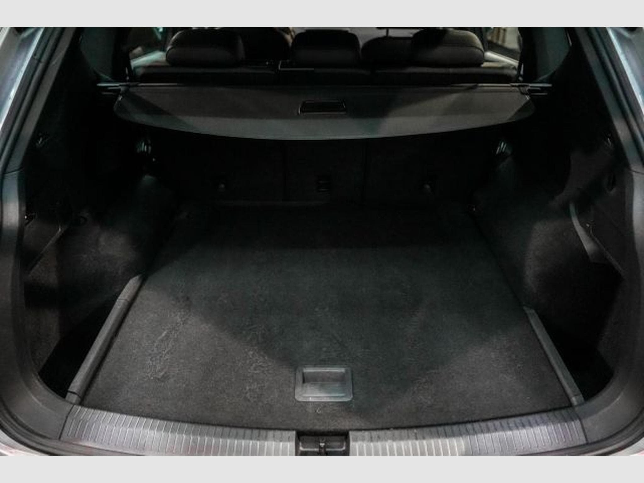 Seat Tarraco Tarraco Xcellence 2.0 TDI DSG 4D. NAVI LED AHK (2021) - Photo 8