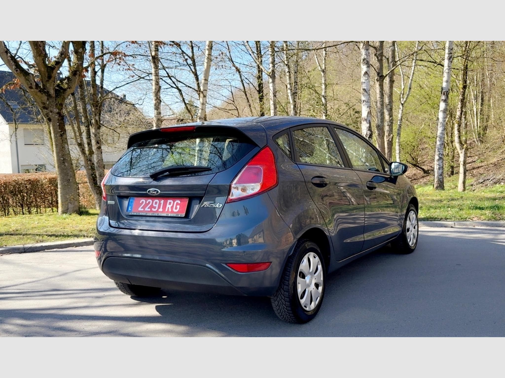 Ford Fiesta 1.0 Ecoboost Auto. (2014) - Photo 2