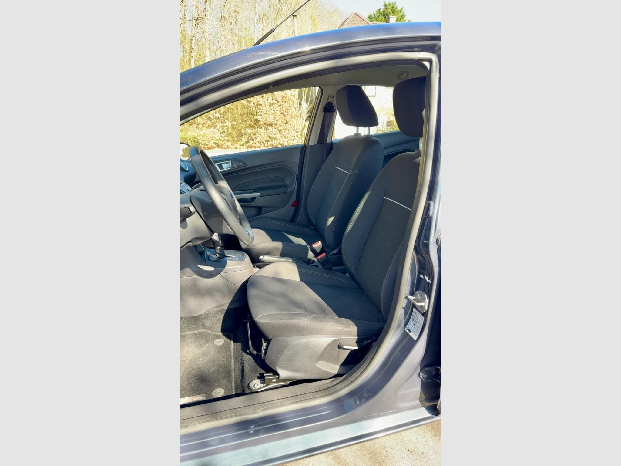 Ford Fiesta 1.0 Ecoboost Auto. (2014) - Photo 6