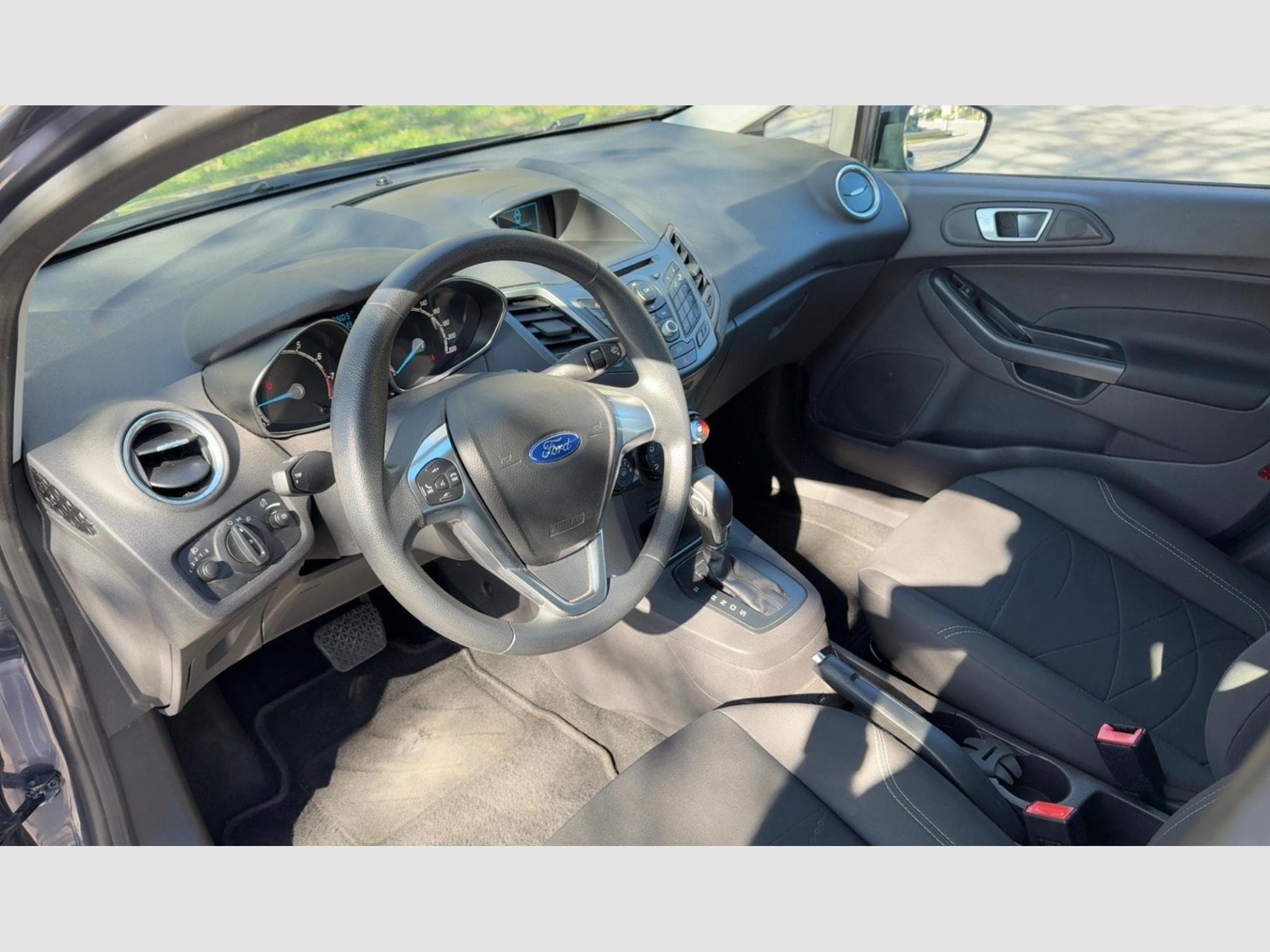 Ford Fiesta 1.0 Ecoboost Auto. (2014) - Photo 7