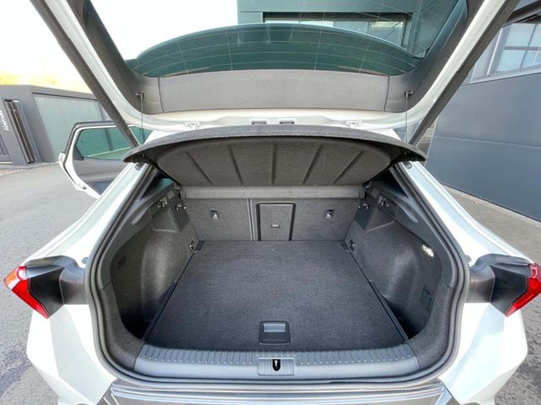 Cupra Formentor Formentor 1,5TSi Leder DCC Key 19"Virtual (2024) - Photo 11