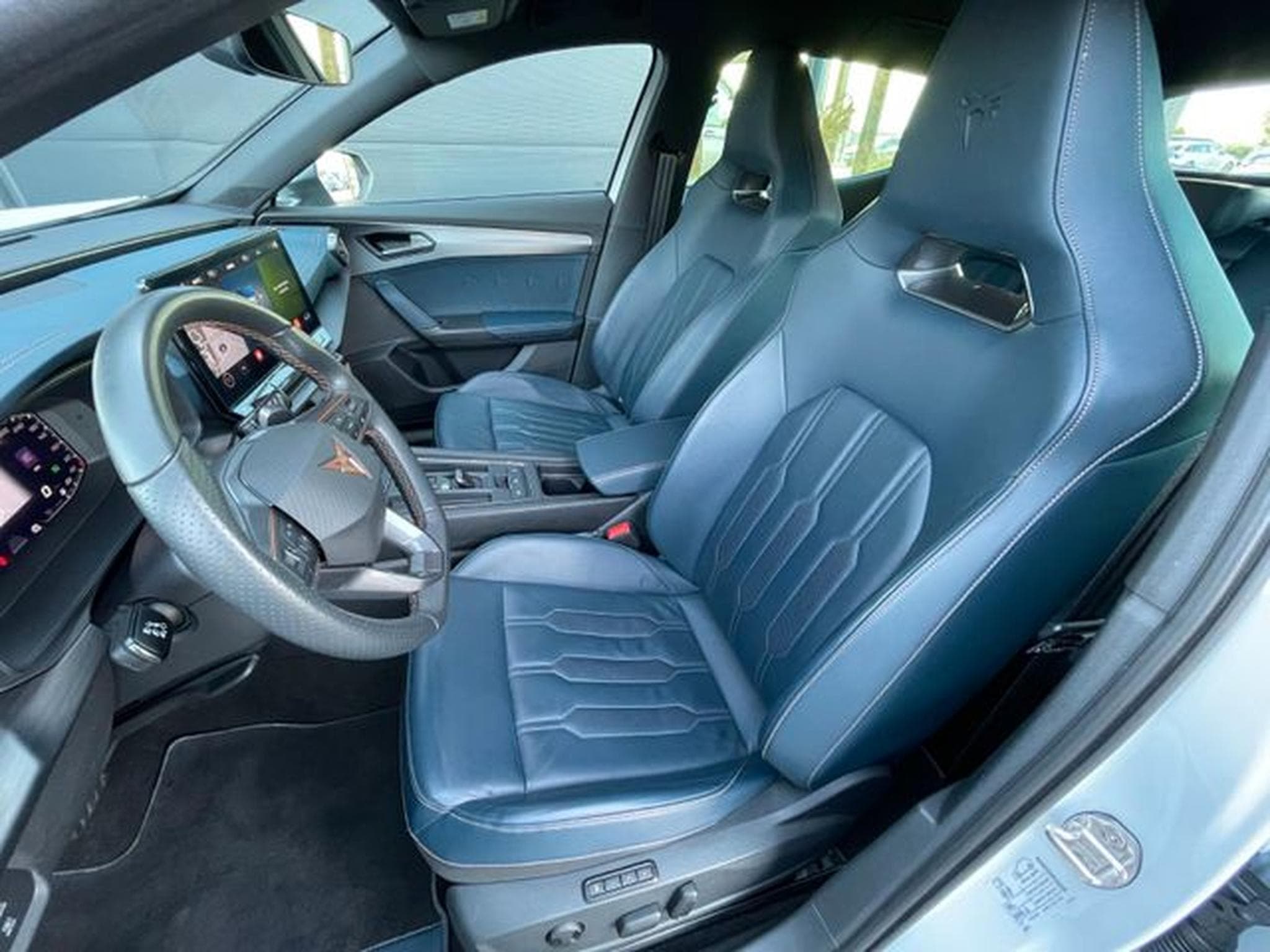 Cupra Formentor Formentor 1,5TSi Leder DCC Key 19"Virtual (2024) - Photo 9