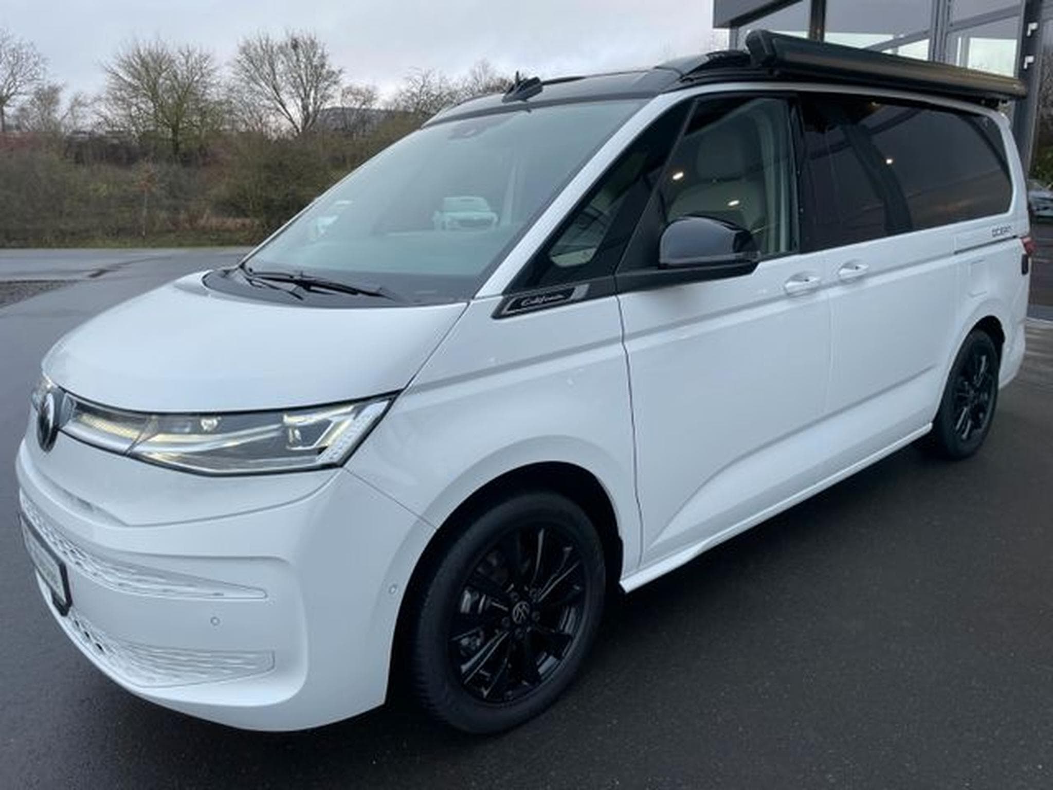 VW California T7 2,0TDi California Ocean 2xStandhz AHK Küche (2025) - Foto 1