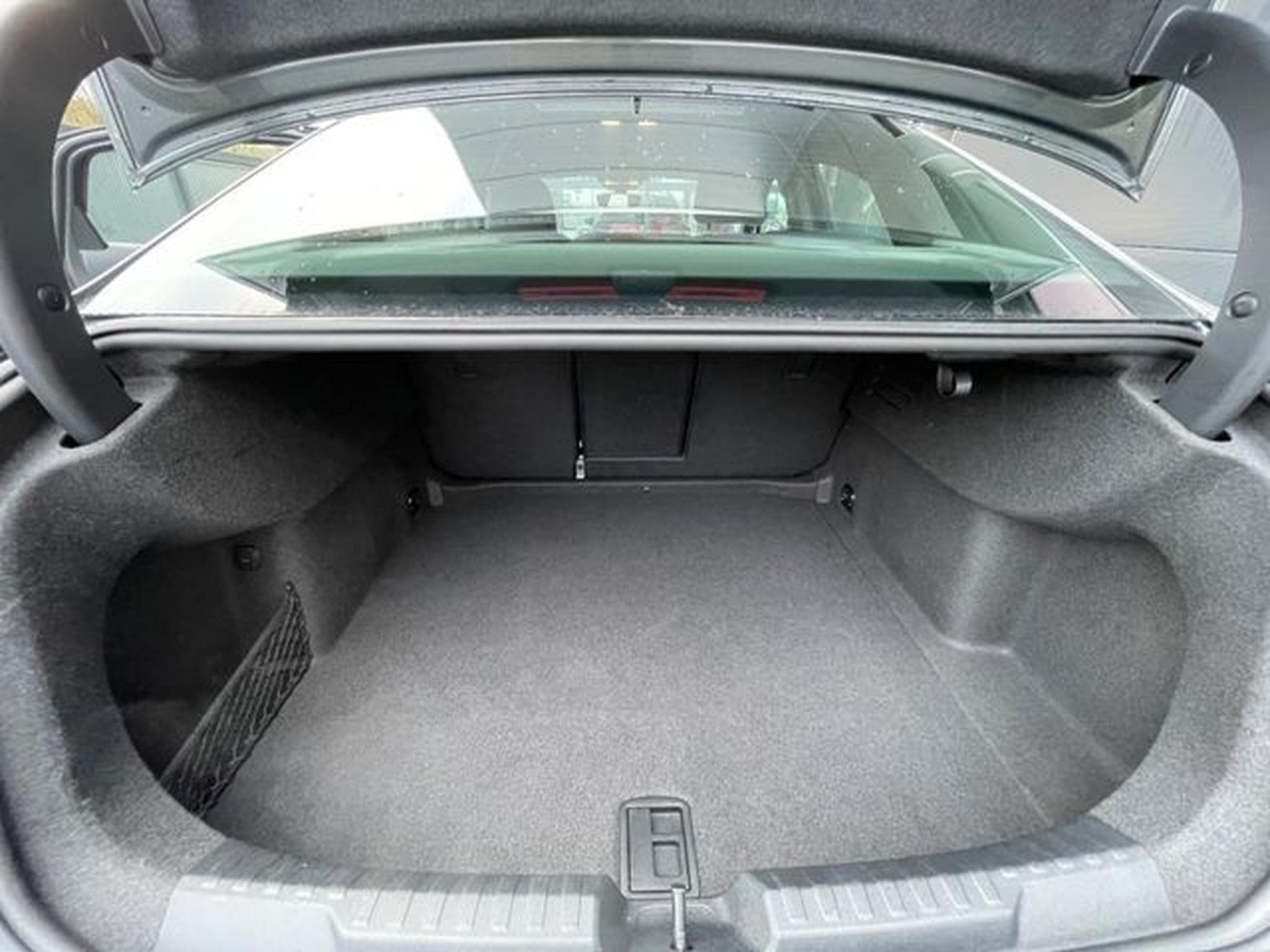 Audi A3 A3 Limousine 35TFSI S-Line Leder Navi Sitzhz (2024) - Photo 11