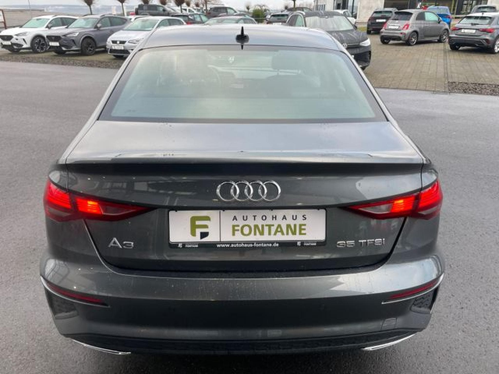 Audi A3 A3 Limousine 35TFSI S-Line Leder Navi Sitzhz (2024) - Photo 6