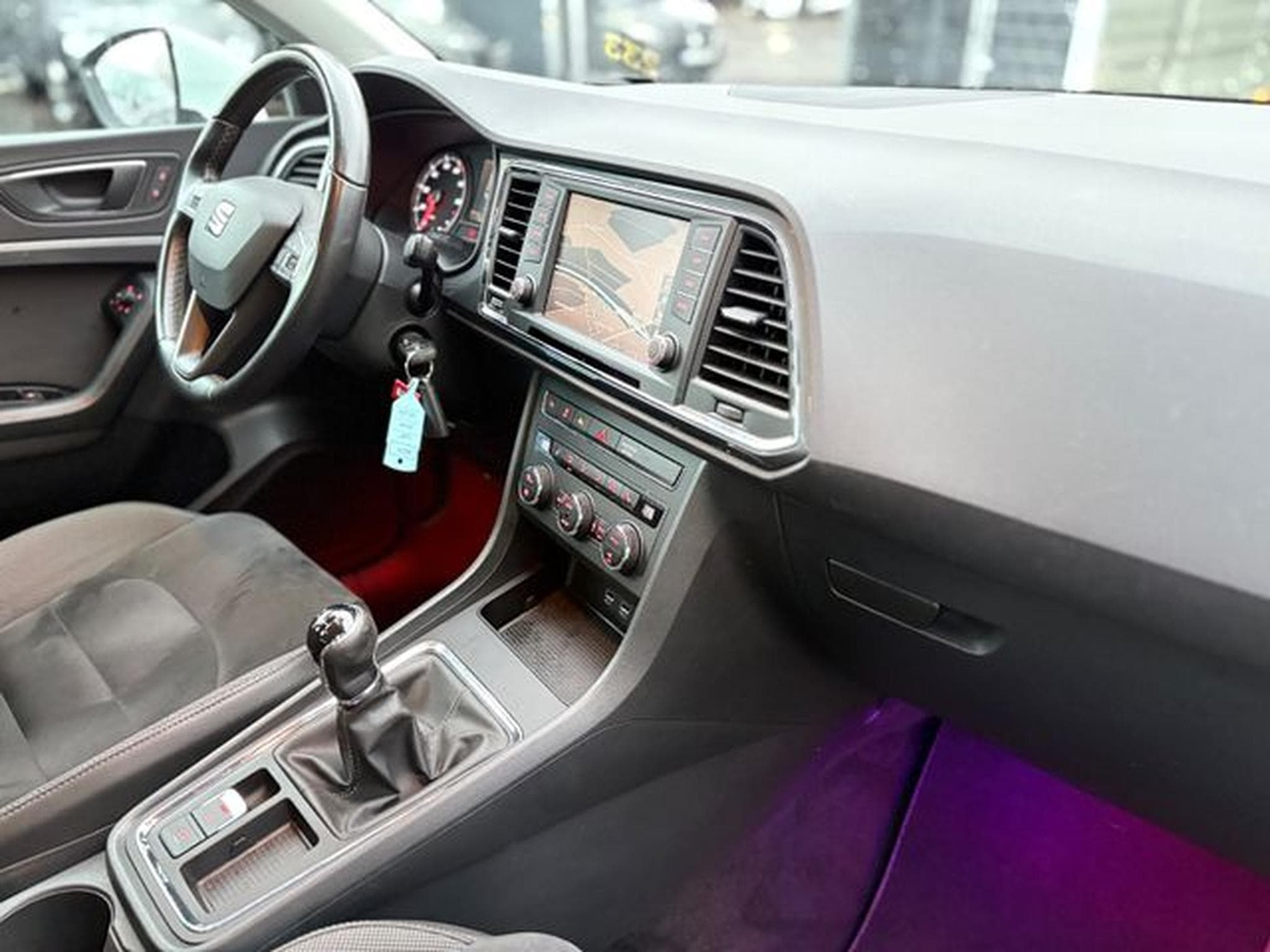 Seat Ateca ATECA STYLE *LED*NAVI*KAMERA*SITZHEIZUNG* (2017) - Foto 15