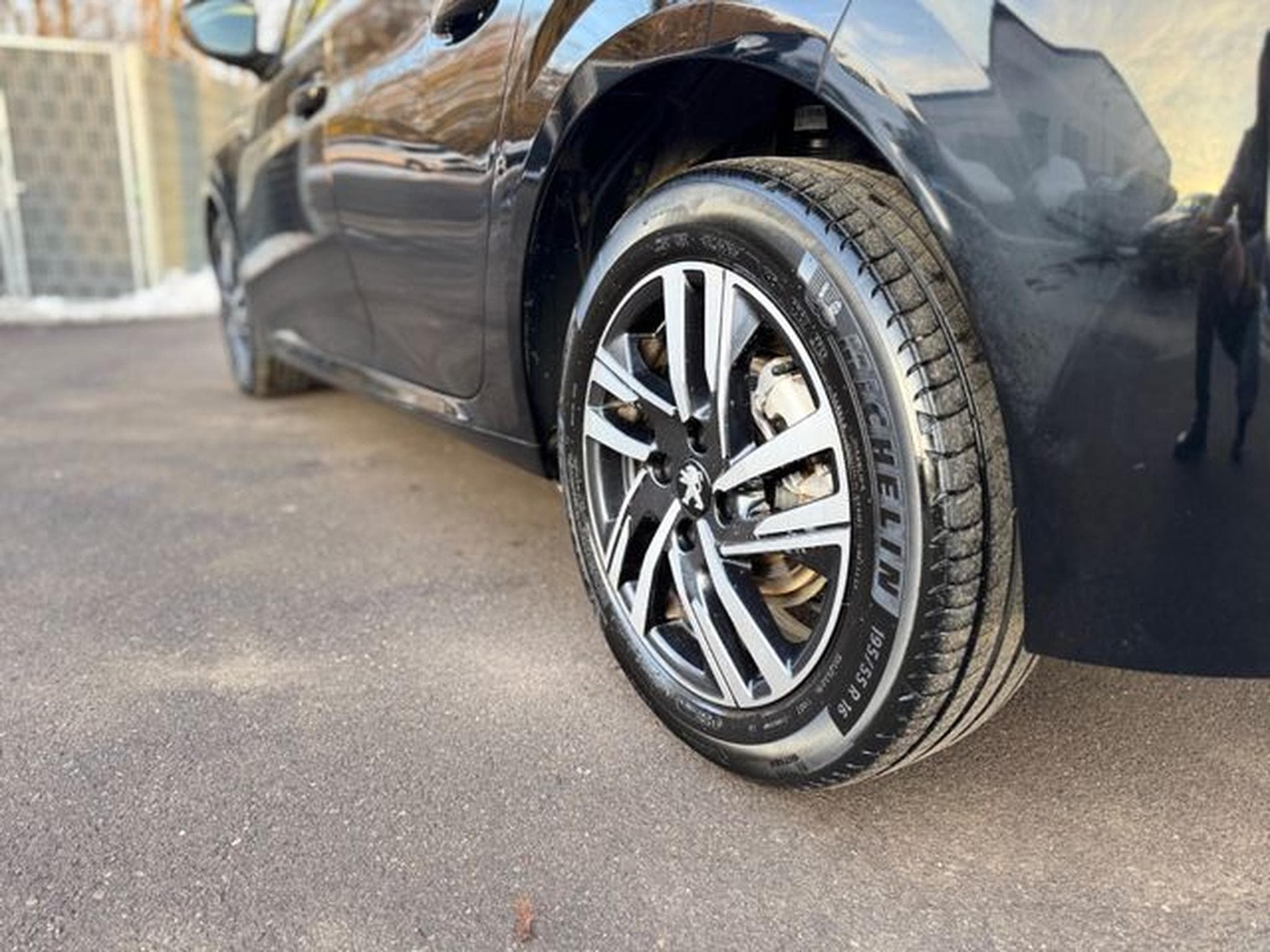 Peugeot 208 208 STYLE PAKET*AUTOMATIK*LED*NAVI*R-KAMERA* (2023) - Photo 9