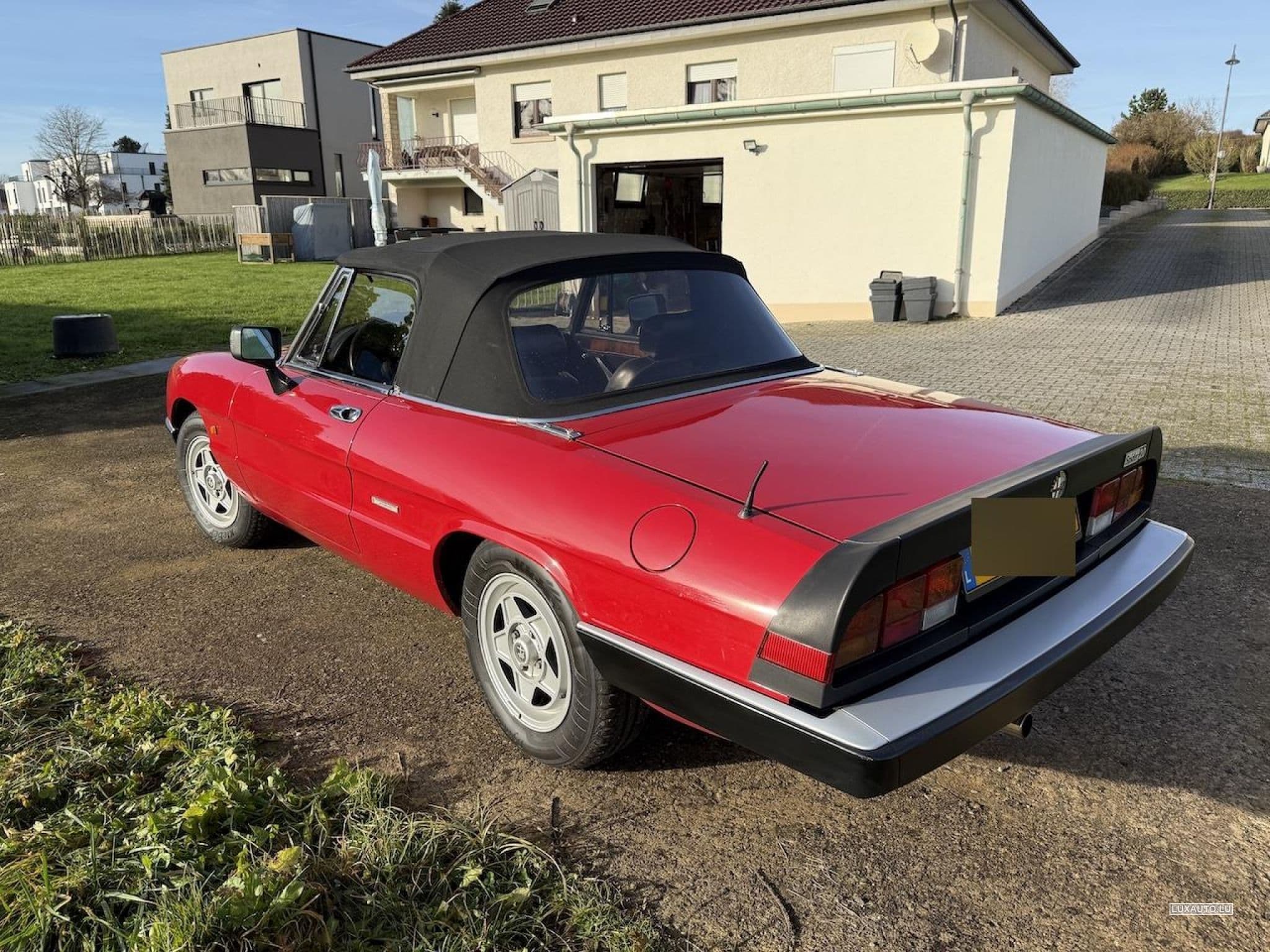 Alfa-Romeo Spider (1988) - Photo 9