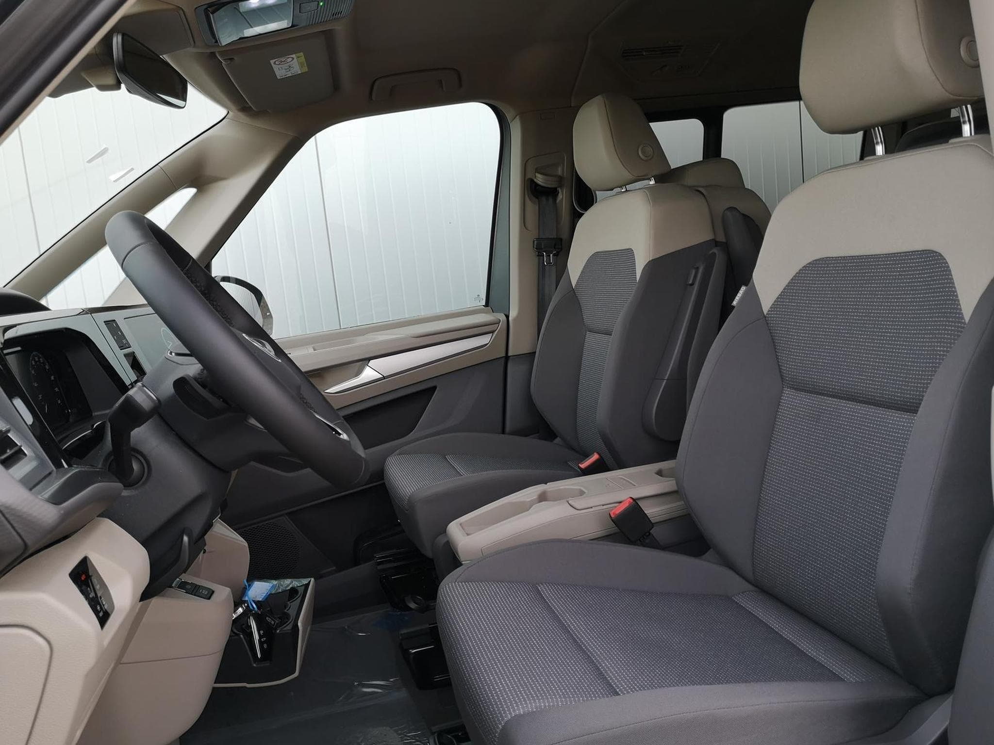 VW T7 Sport Edition (2025) - Foto 5