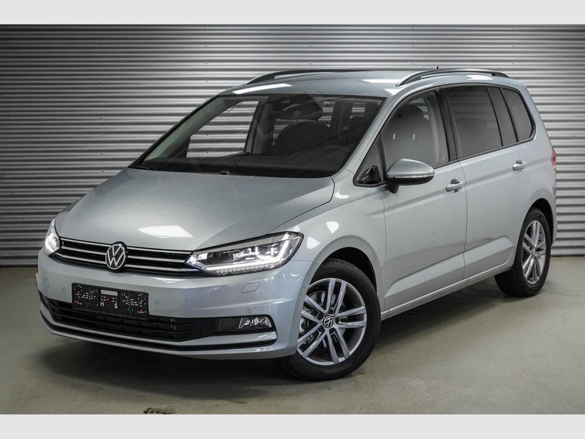 VW Touran 1,5 TSI DSG (2025) - Foto 1