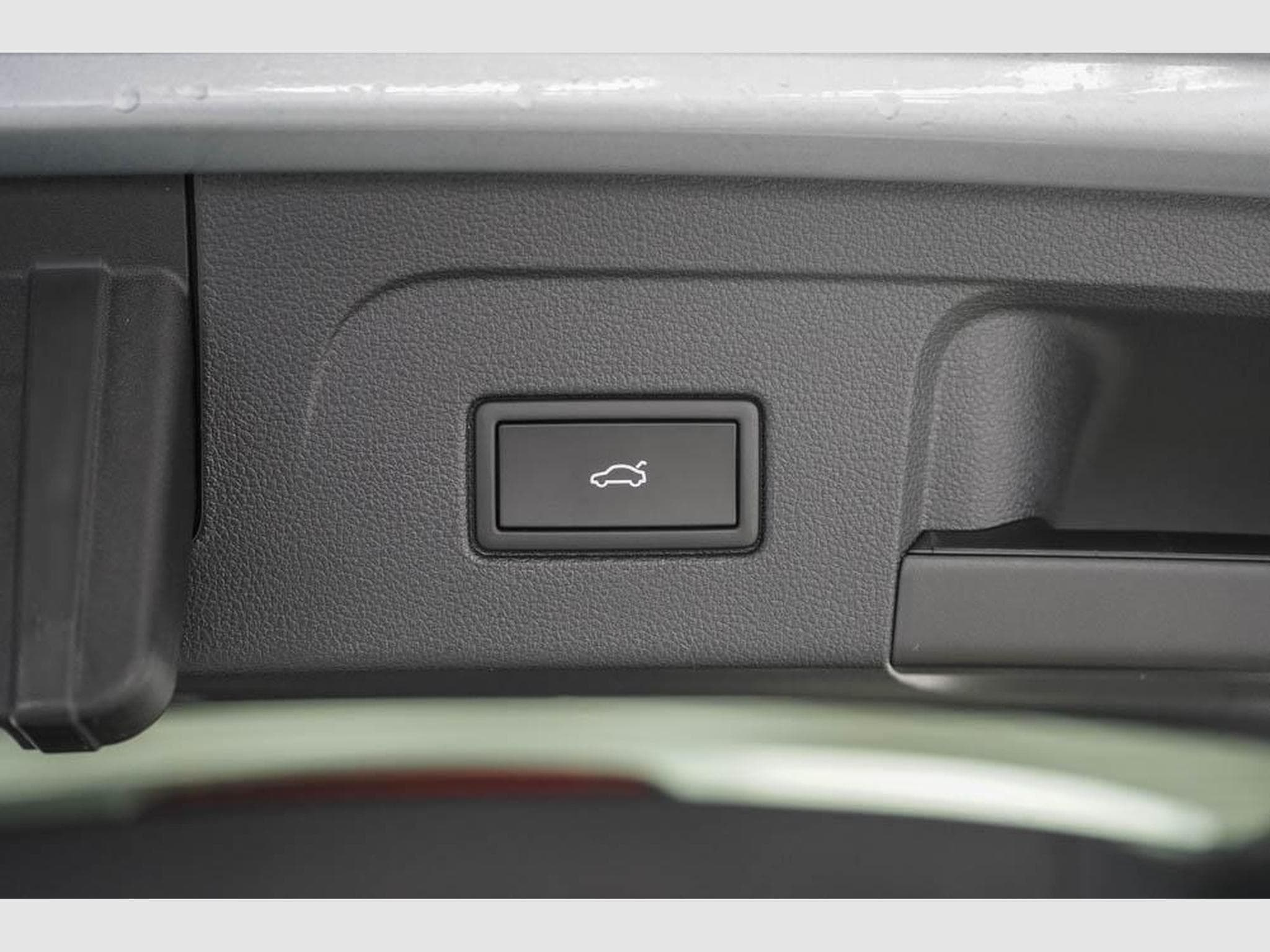 VW Touran 1,5 TSI DSG (2025) - Photo 21