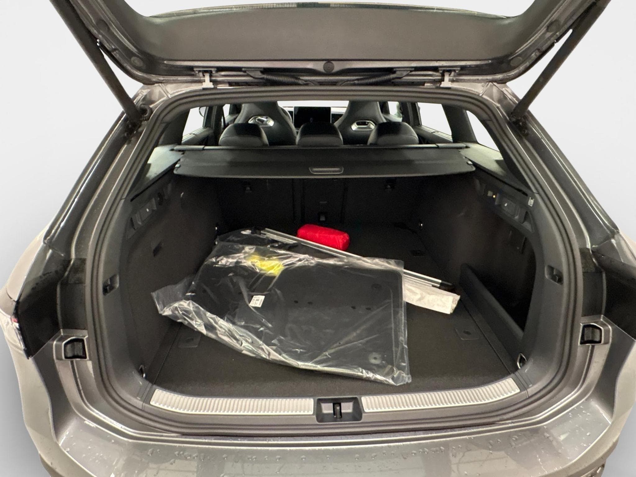 VW Passat Variant R-Line (2026) - Foto 9