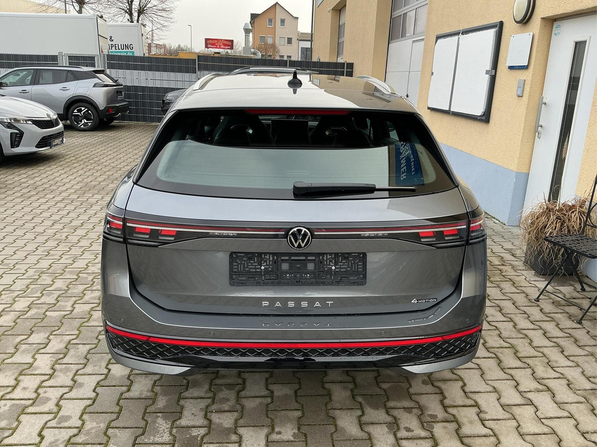 VW Passat Variant R-Line 4WD (2026) - Foto 5