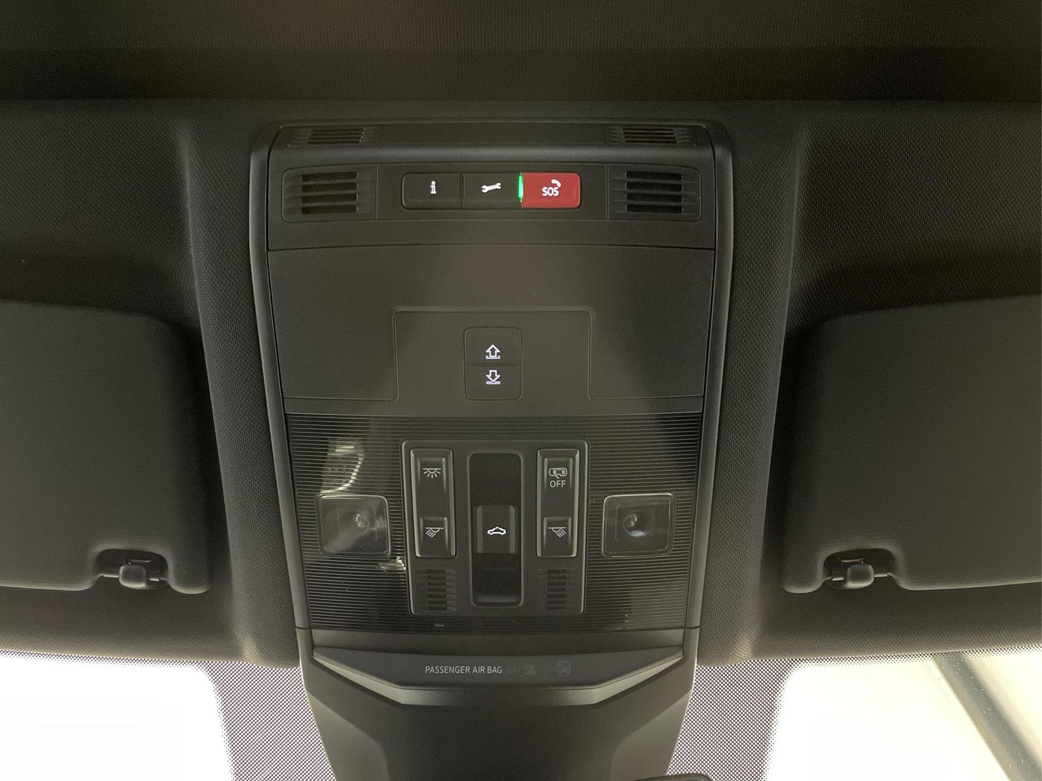 VW T-Roc R-Line (2025) - Foto 13