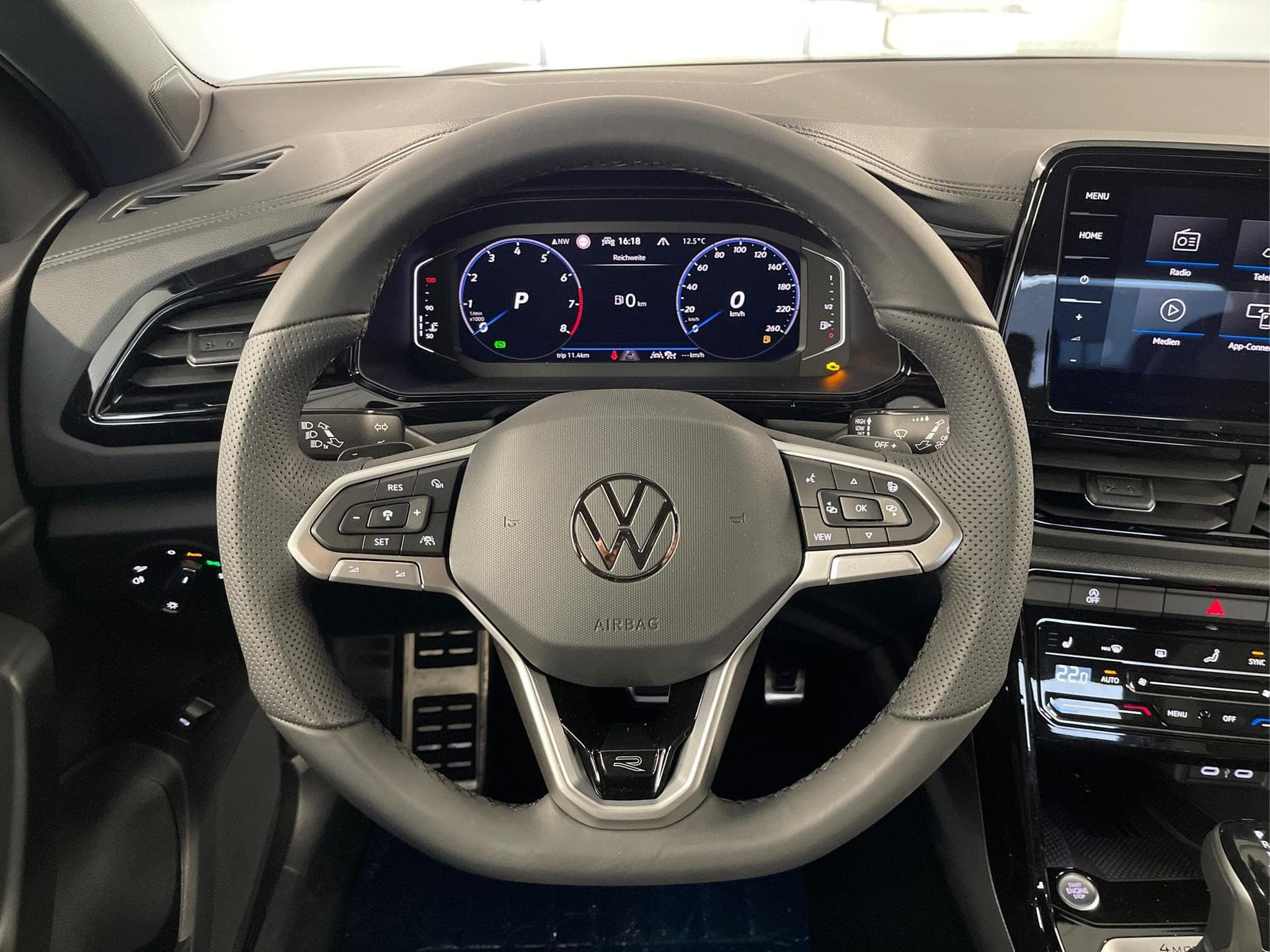 VW T-Roc R-Line (2025) - Foto 9