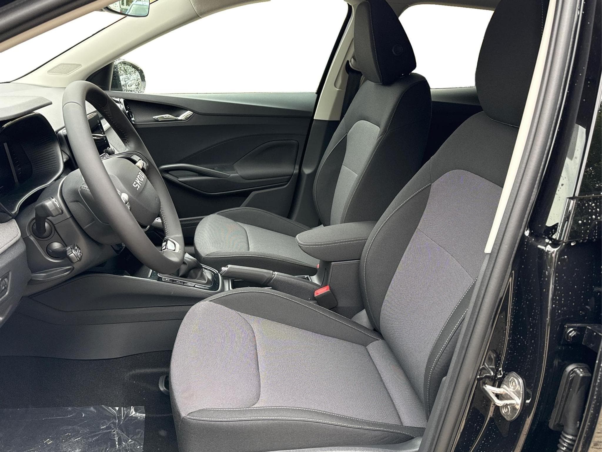 Skoda Fabia Selection (2025) - Foto 11