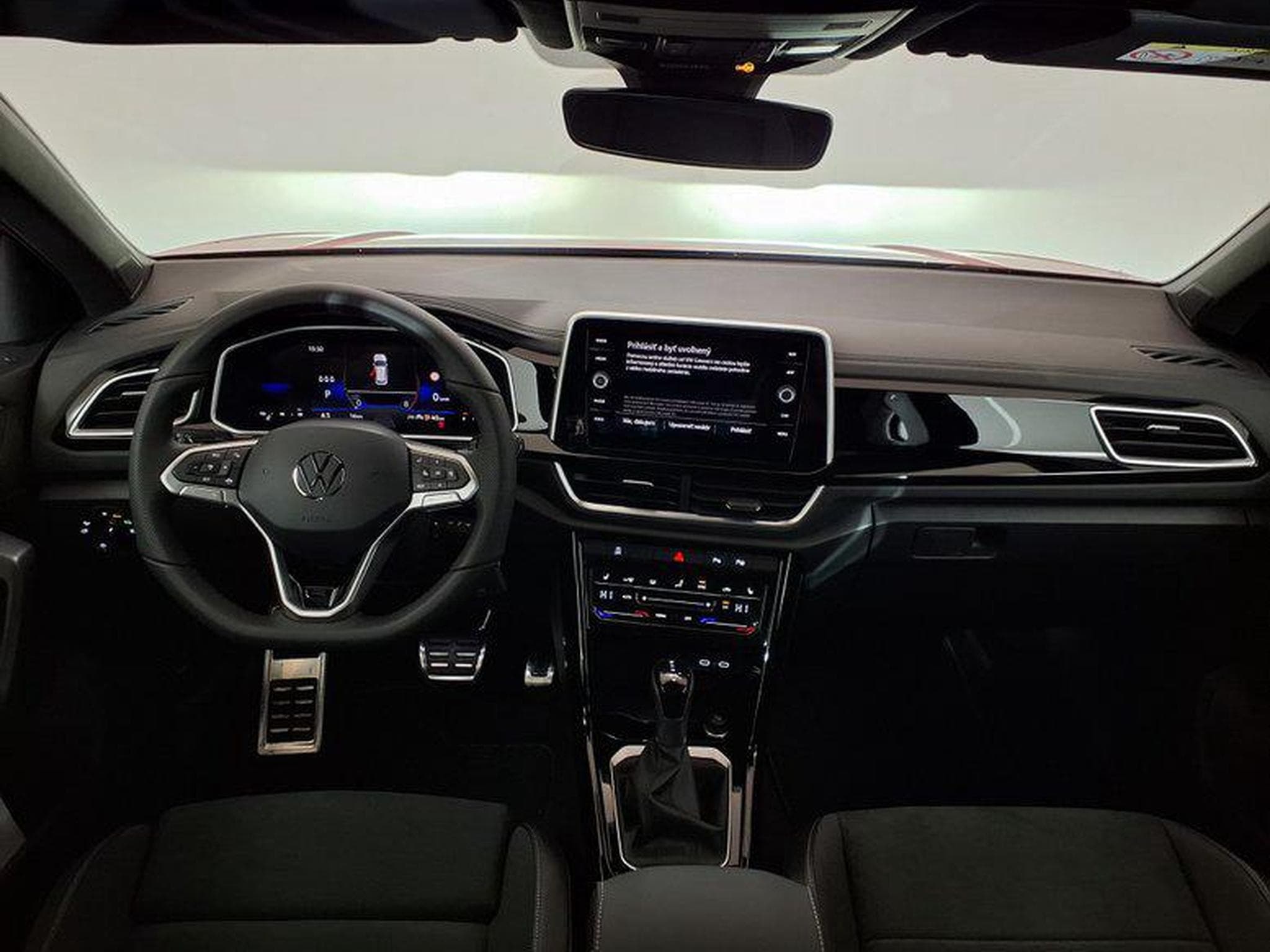 VW T-Roc R-Line 1.5 TSI 7-Gang-DSG (2025) - Foto 11