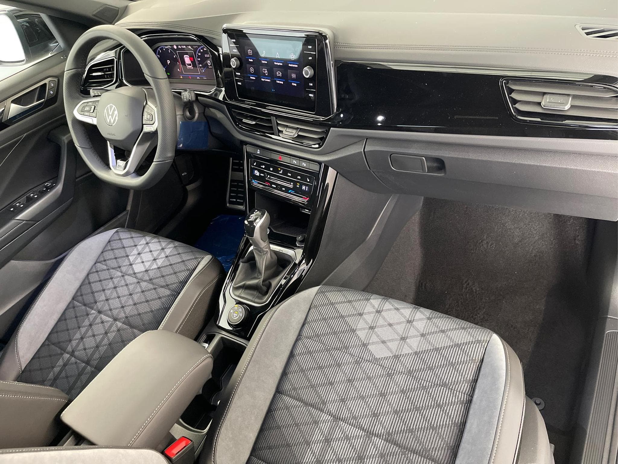 VW T-Roc R-Line (2026) - Foto 15