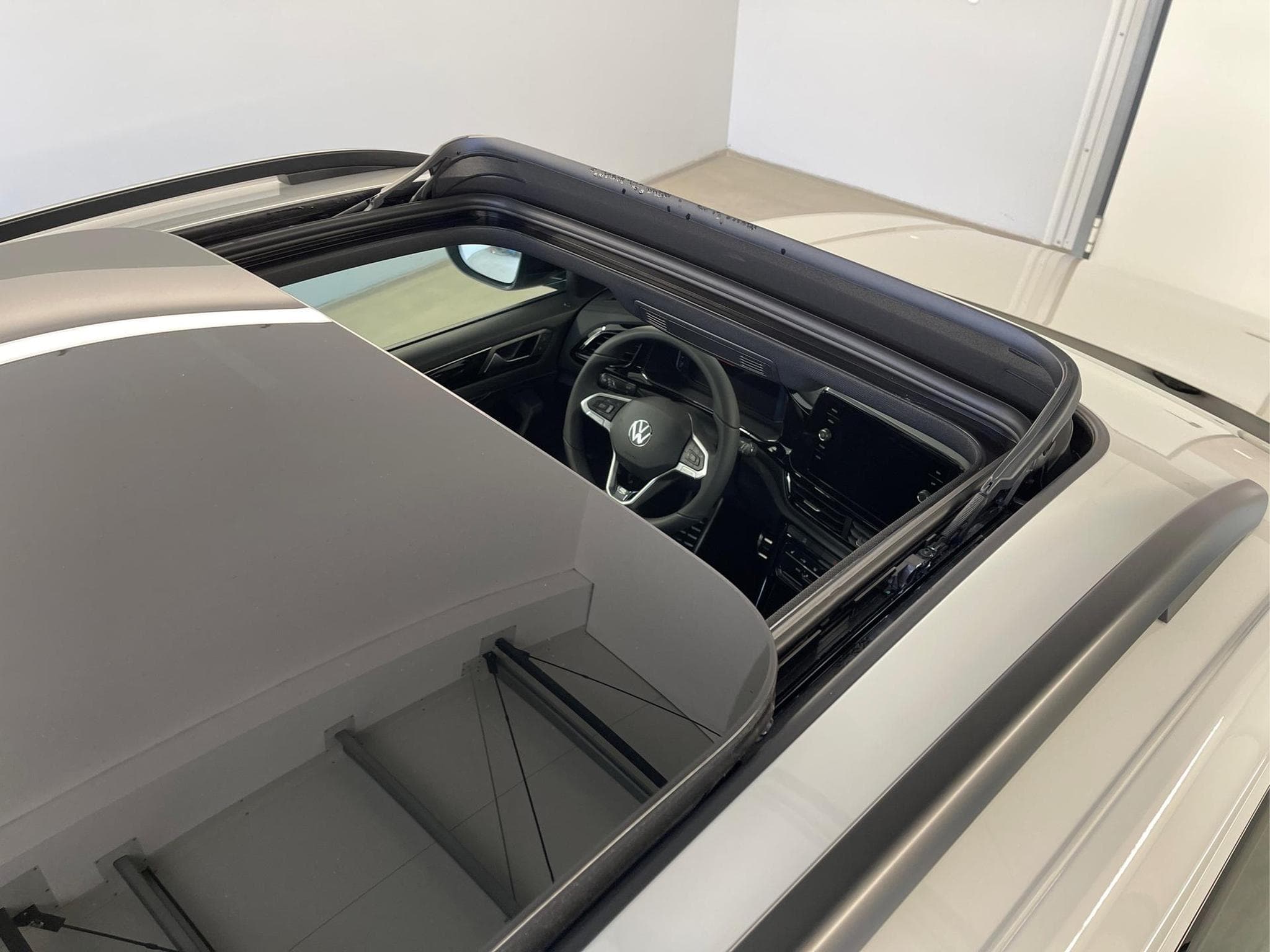 VW T-Roc R-Line (2026) - Foto 6