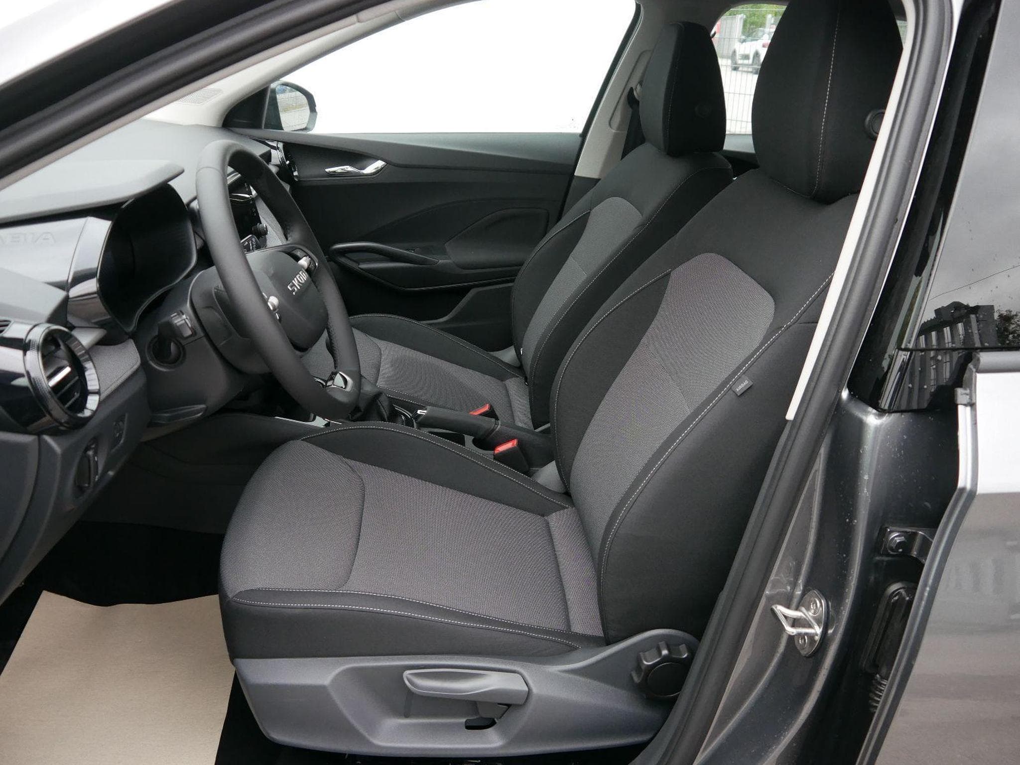 Skoda Fabia Selection (2025) - Photo 8