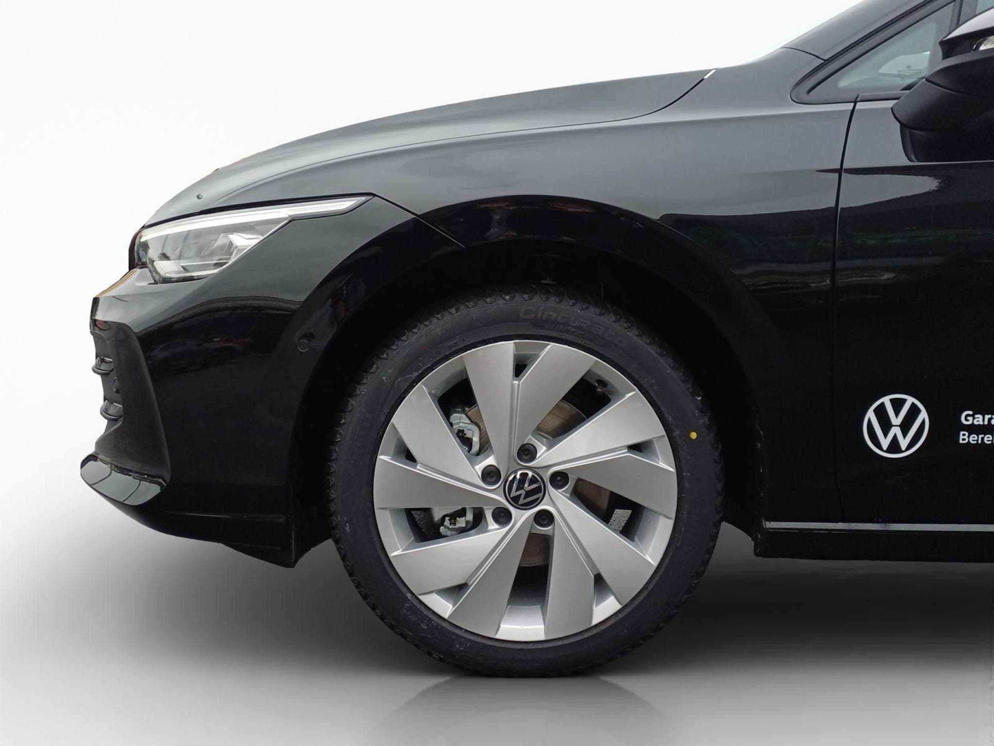 VW Golf Life (2025) - Photo 8