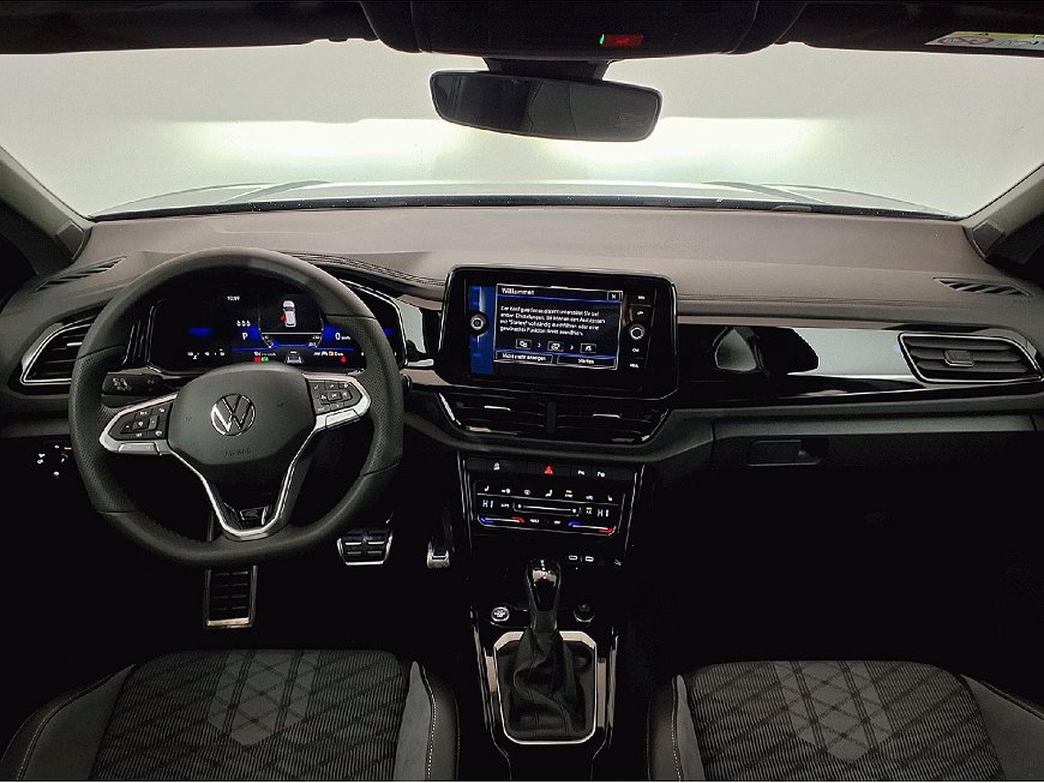 VW T-Roc (2025) - Photo 11