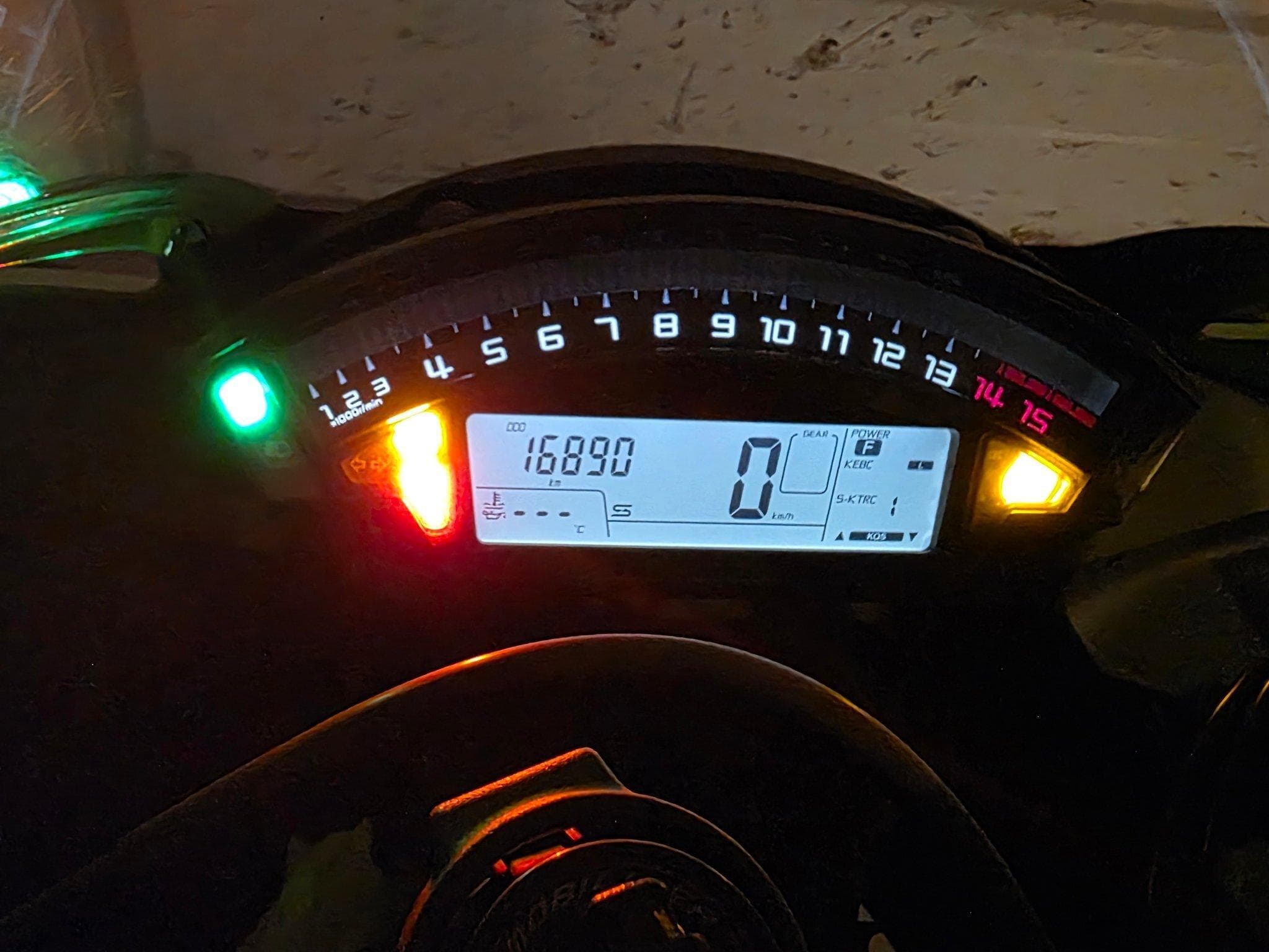 Kawasaki ZX10R Zx10r replica krt (2019) - Photo 2