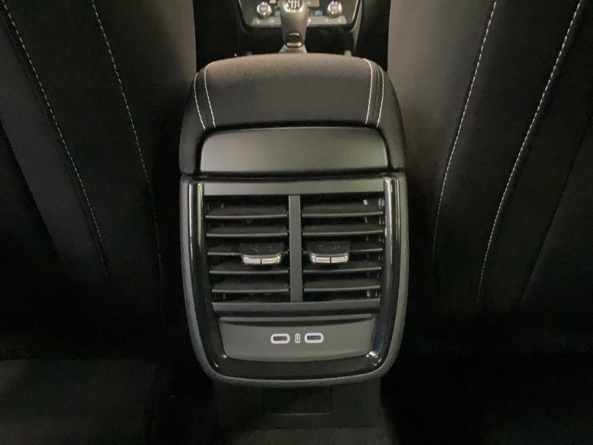 Skoda Scala Monte-Carlo+BVM+Pano+RearView+LED (2025) - Foto 20