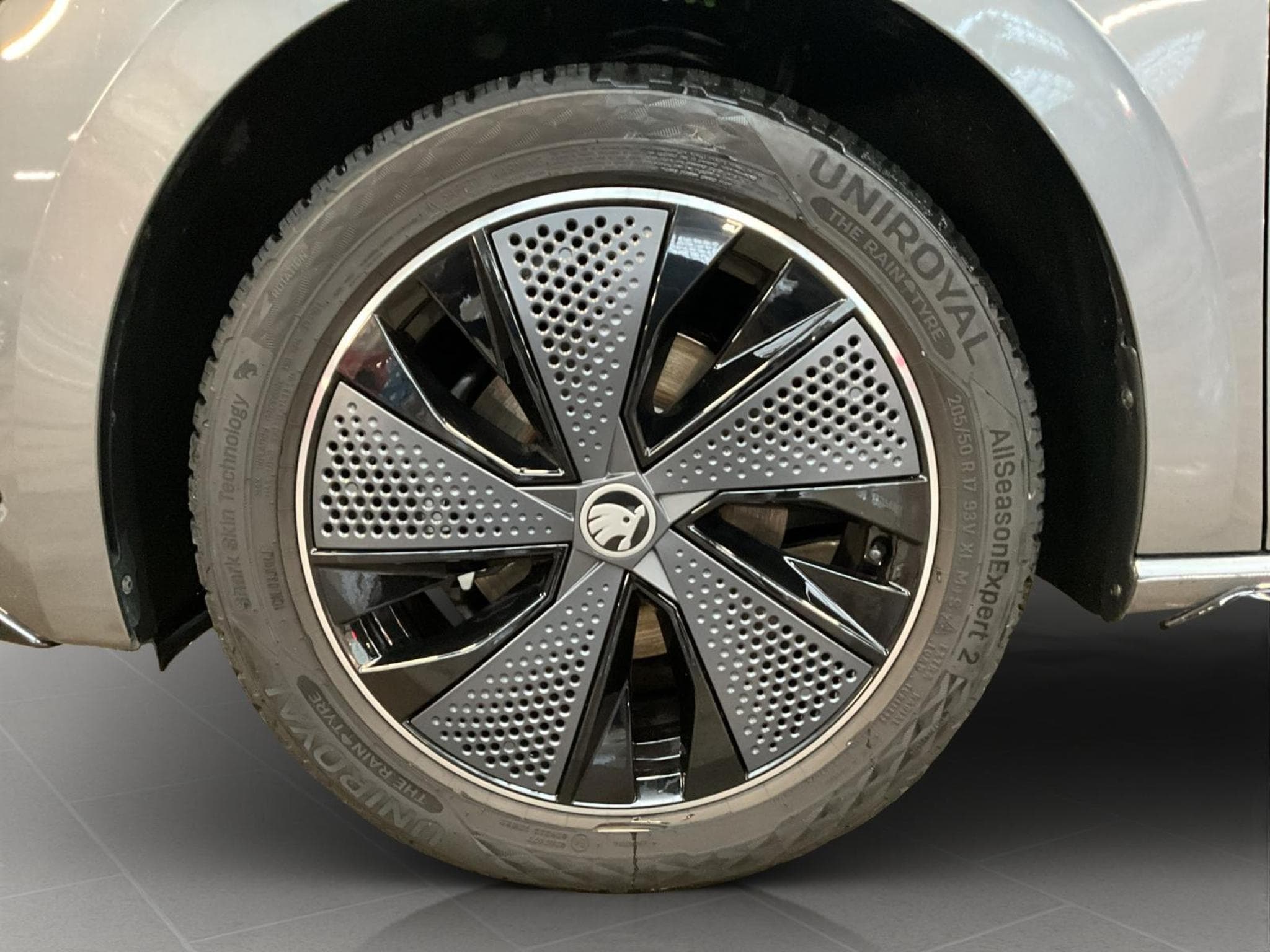 Skoda Scala Monte-Carlo+DSG+RearView+LED (2025) - Foto 8