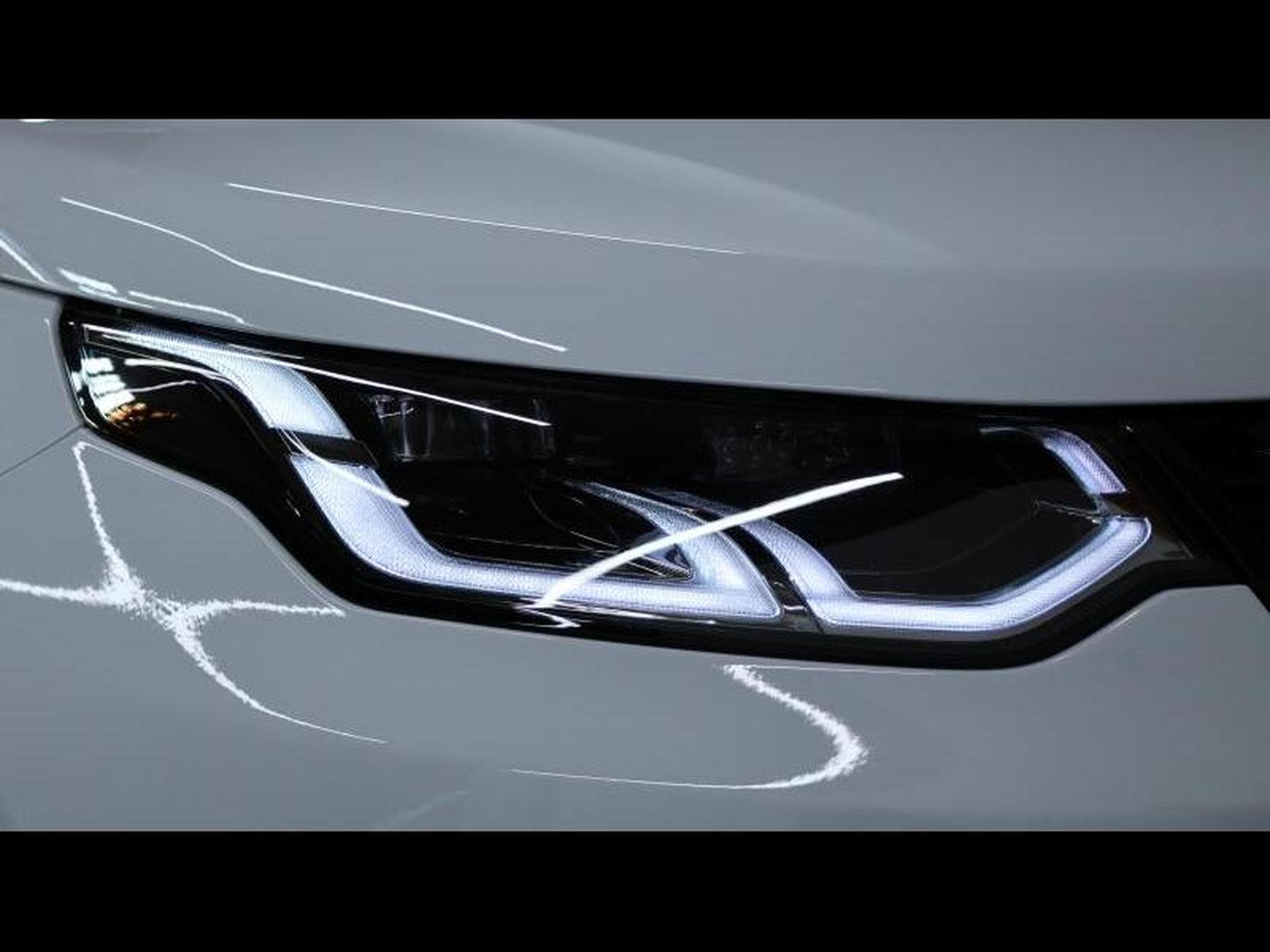 Land-Rover Discovery Sport D200 R-Dynamic SE (2024) - Foto 7