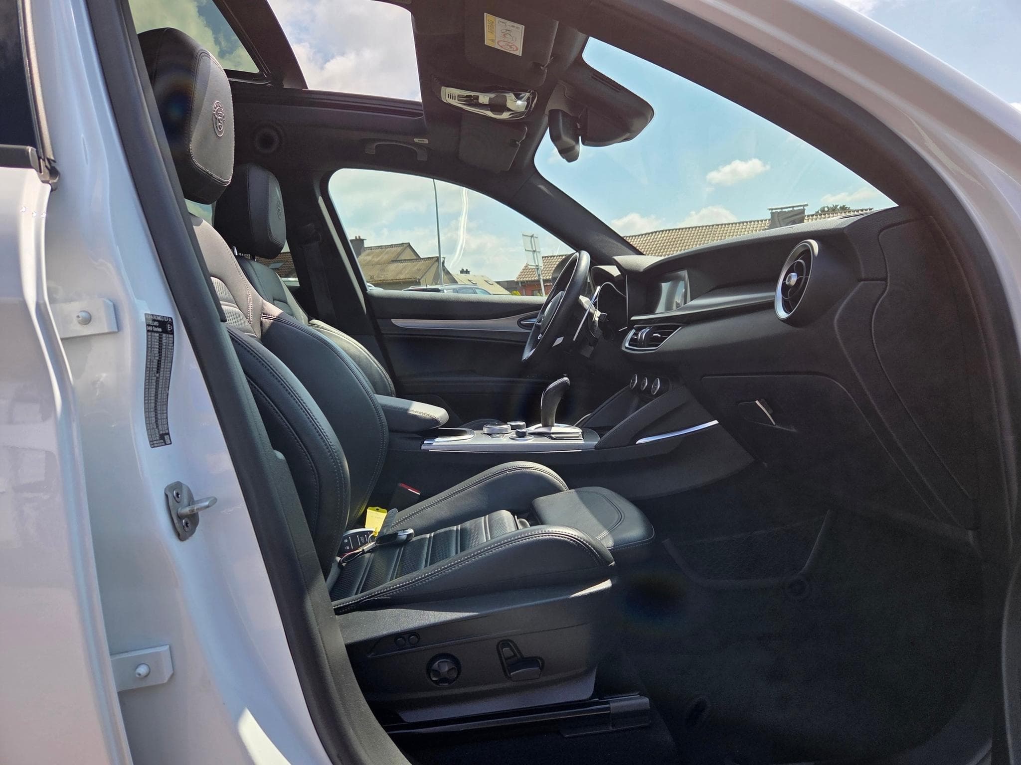 Alfa-Romeo Stelvio SPRINT 2.2 DIESEL 160 CV (2021) - Photo 6