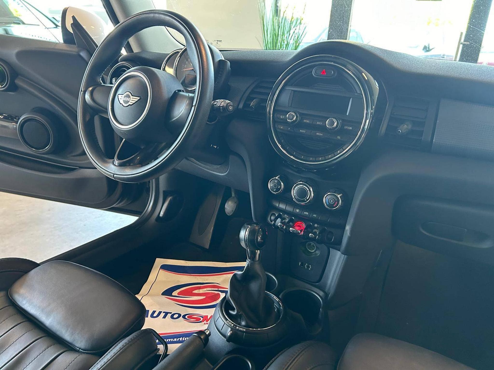 Mini Cooper (2015) - Photo 10