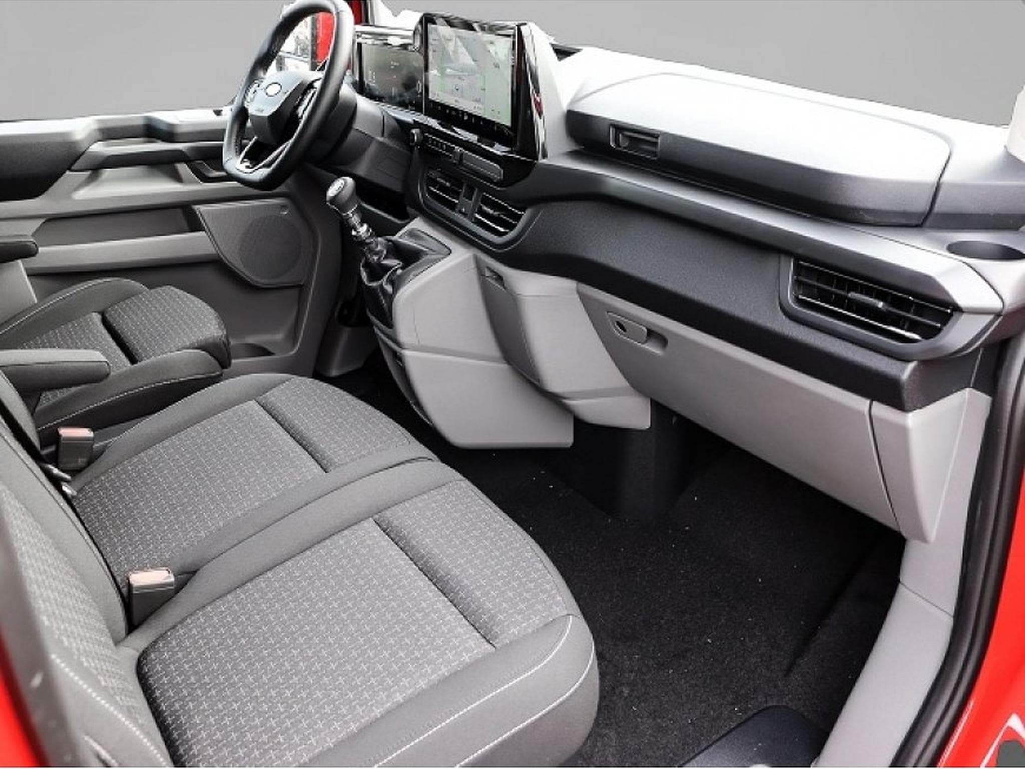 Ford Tourneo (2024) - Photo 3