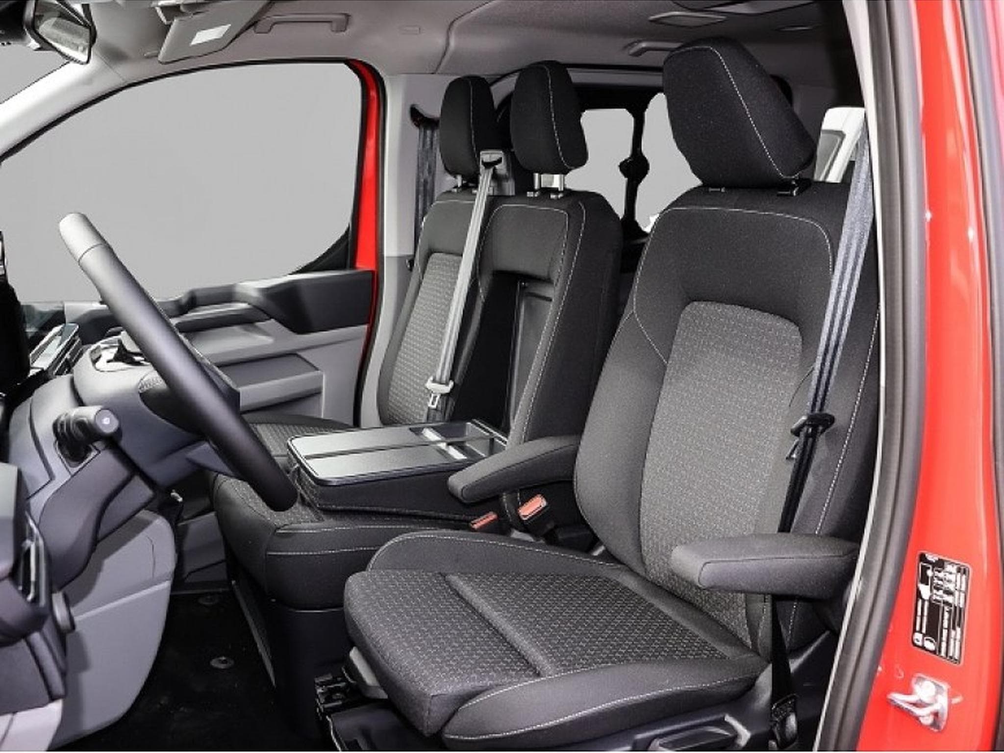 Ford Tourneo (2024) - Photo 6