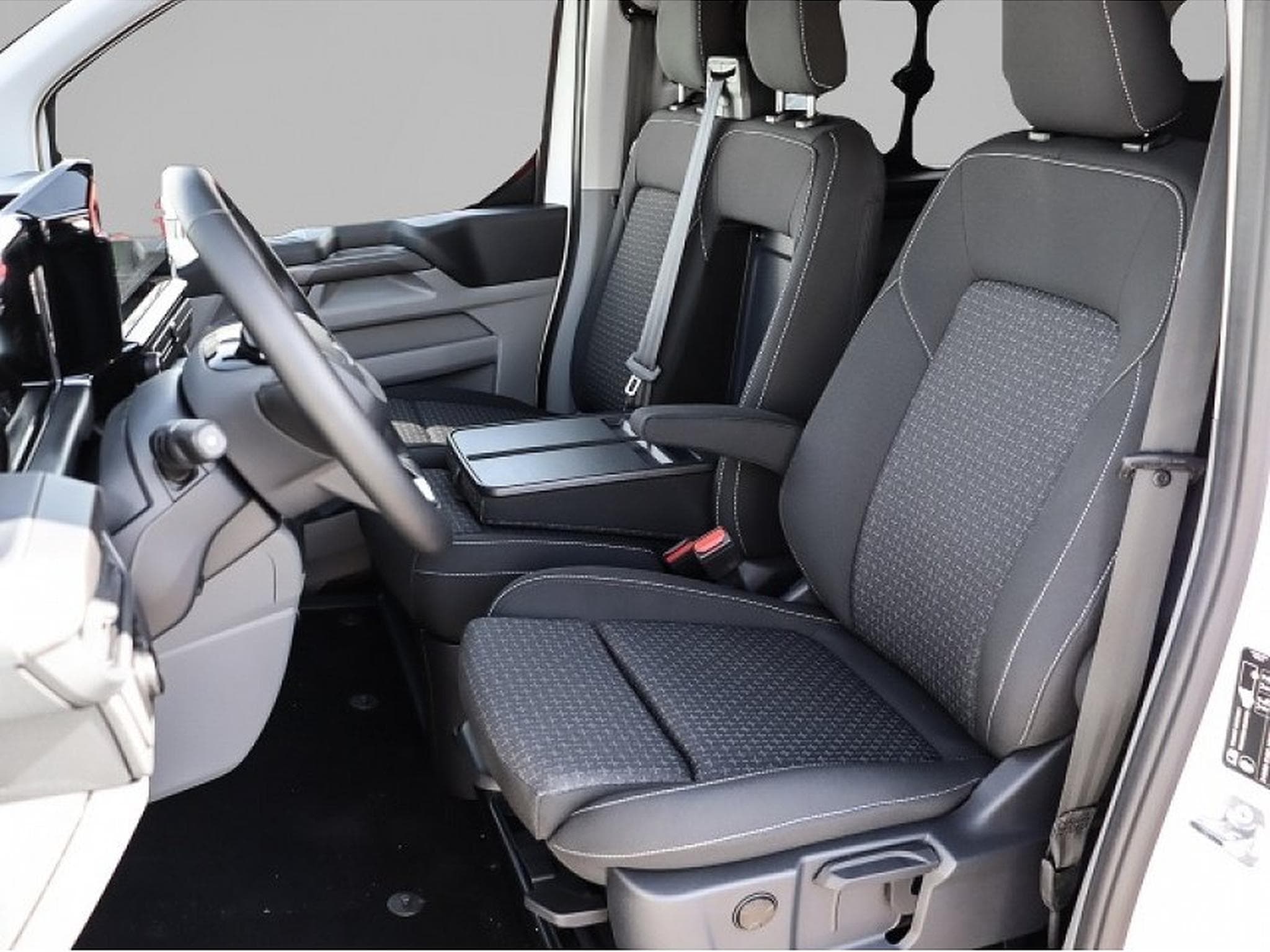 Ford Tourneo (2024) - Photo 5