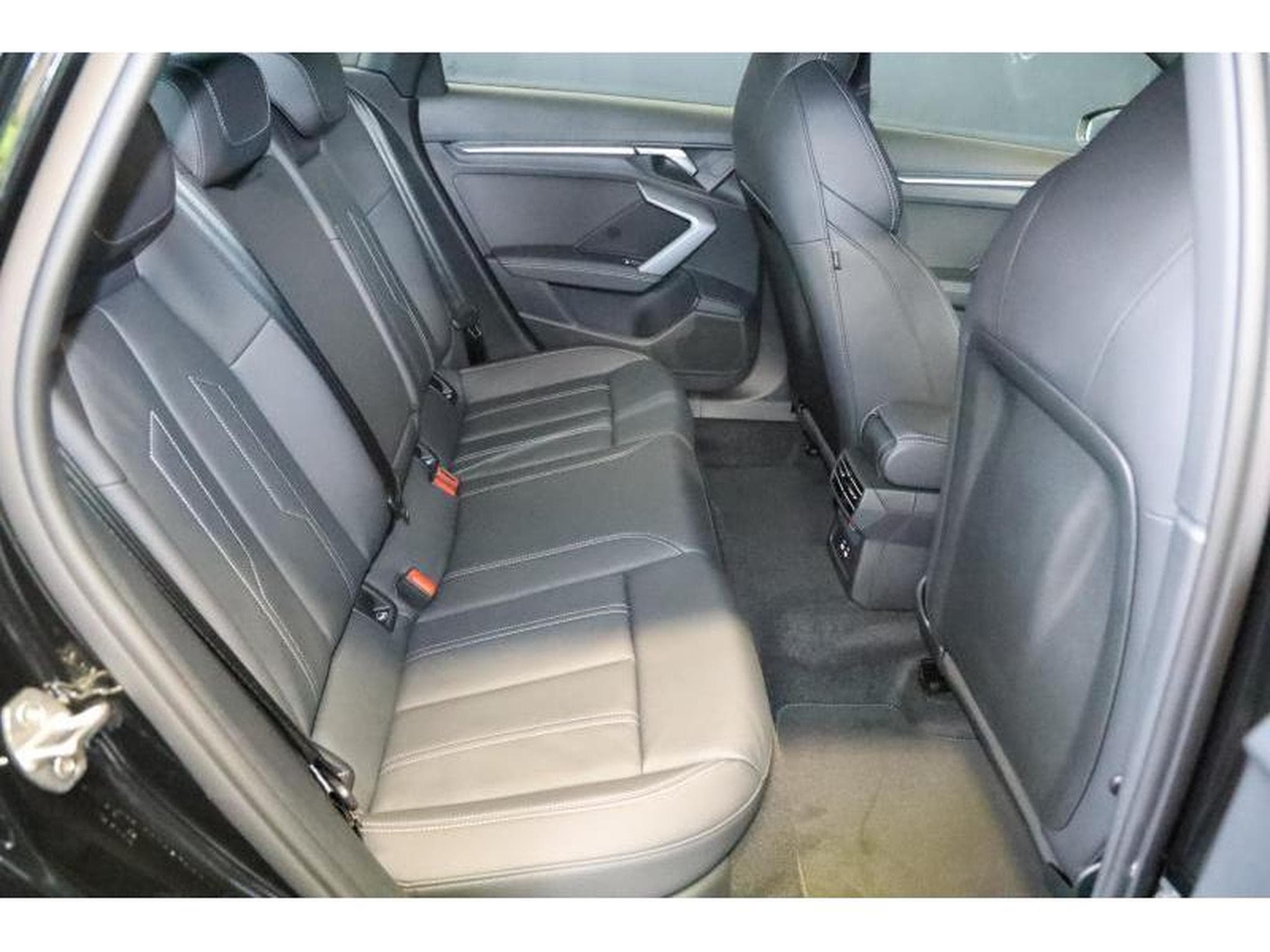 Audi A3 35 TFSI S Tronic (2024) - Foto 14