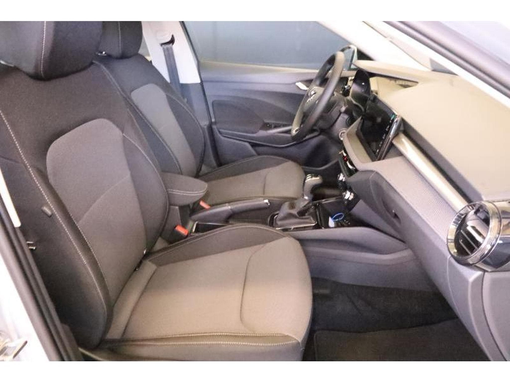 Skoda Fabia Selection (2024) - Foto 17