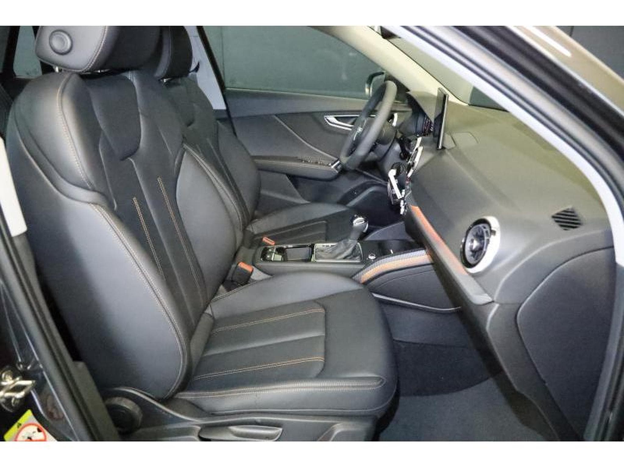 Audi Q2 35 TFSI S Tronic (2024) - Photo 17