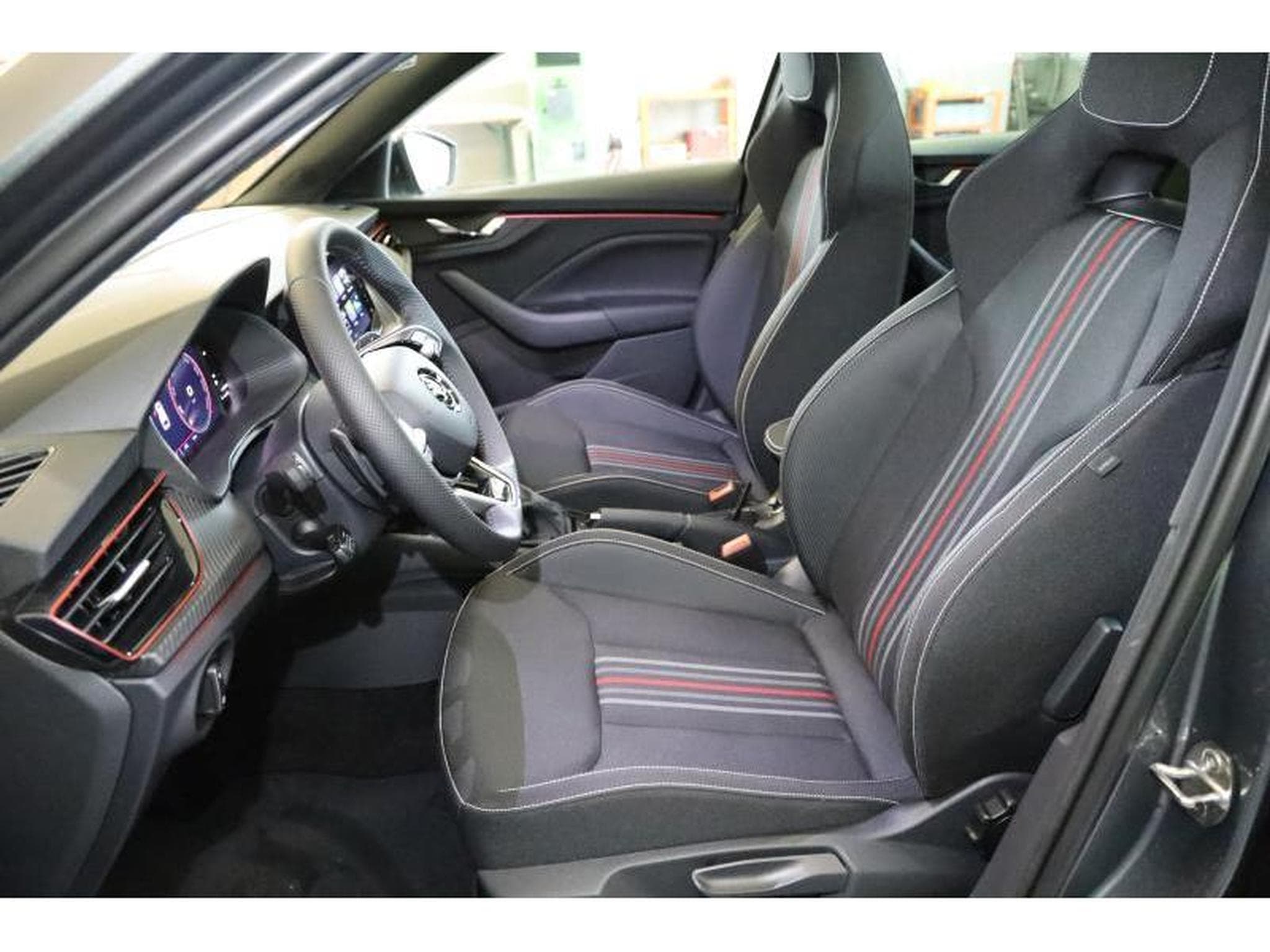 Skoda Kamiq Monte Carlo (2024) - Foto 12