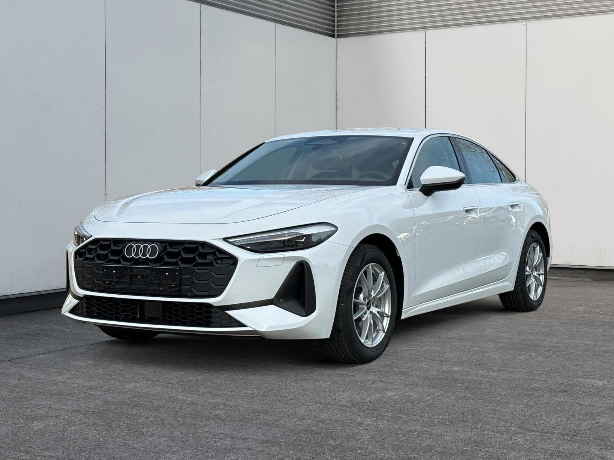 Audi A5 Basis (2025) - Photo 1