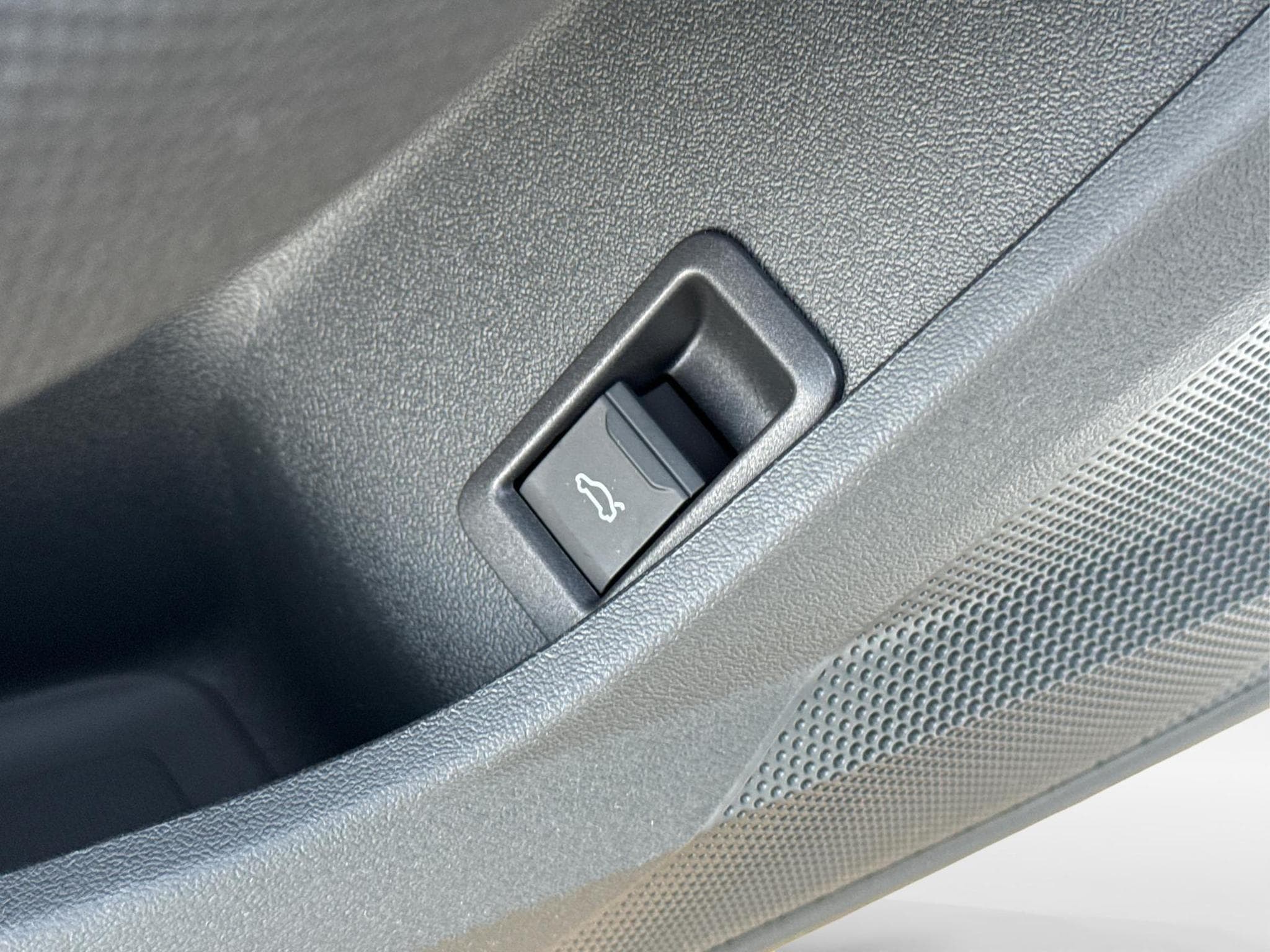 Audi A5 Basis (2025) - Photo 20