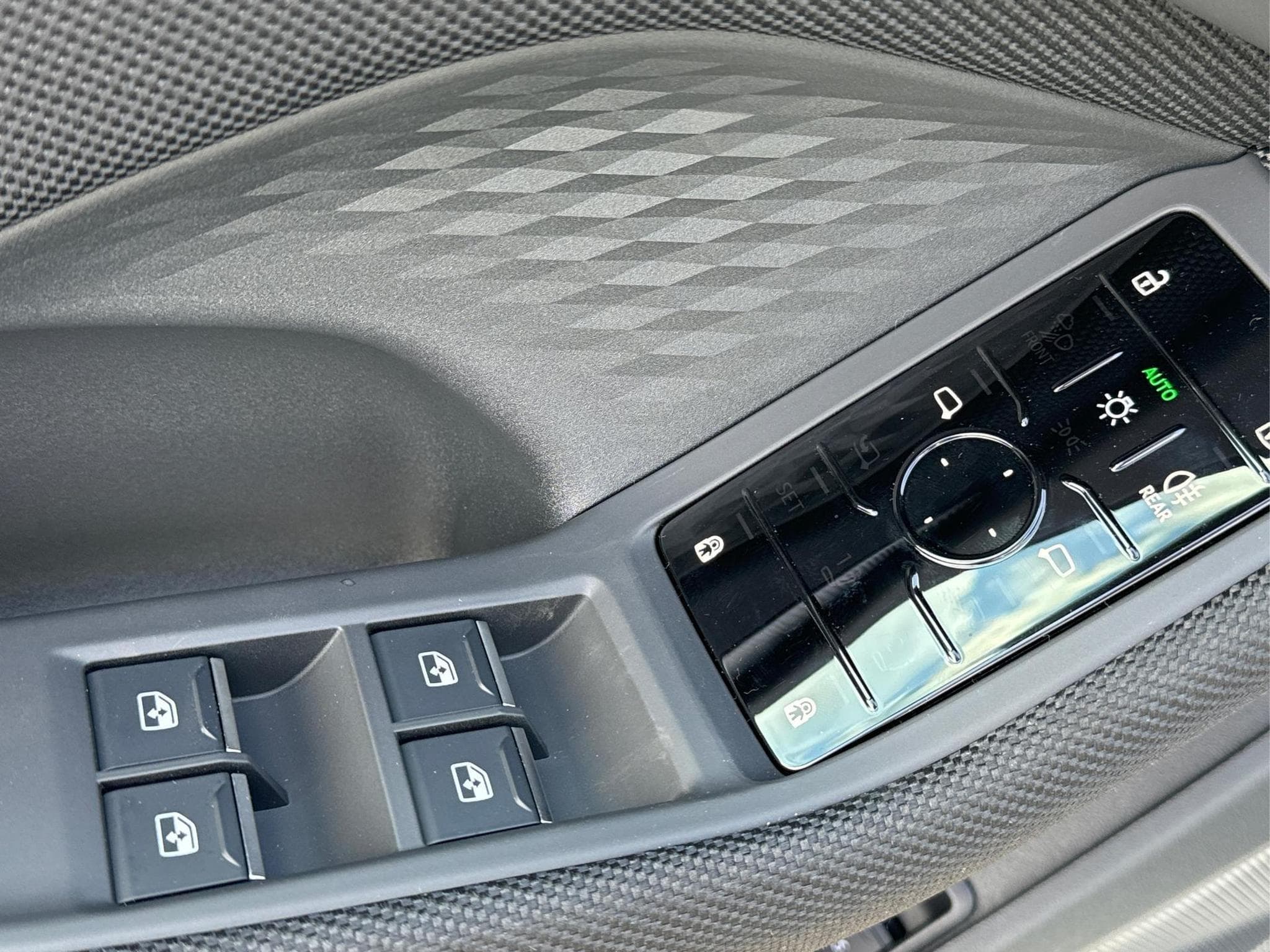 Audi A5 Avant Basis (2025) - Photo 16