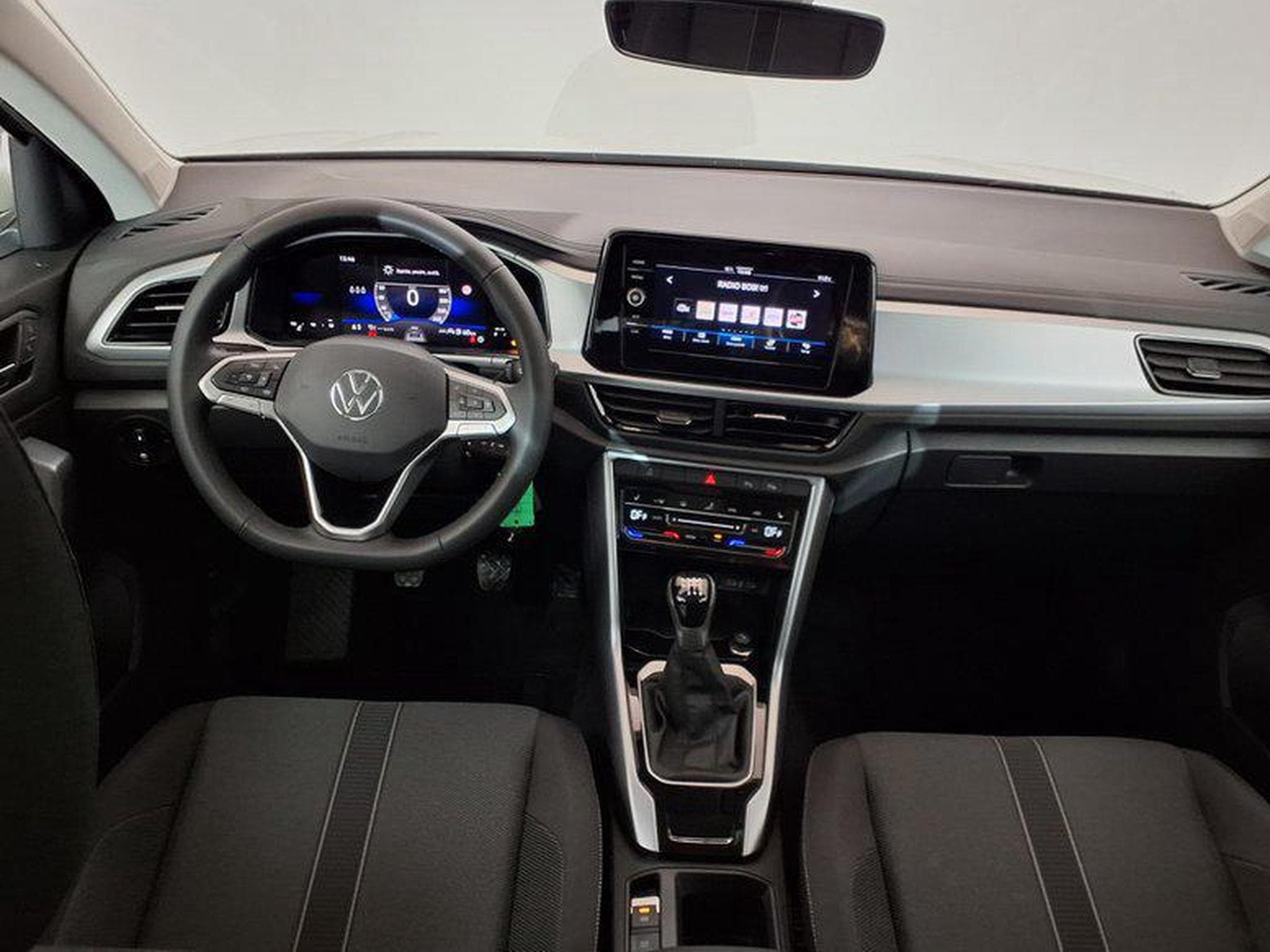 VW T-Roc Life 1.0 TSI 6-Gang (2025) - Foto 11