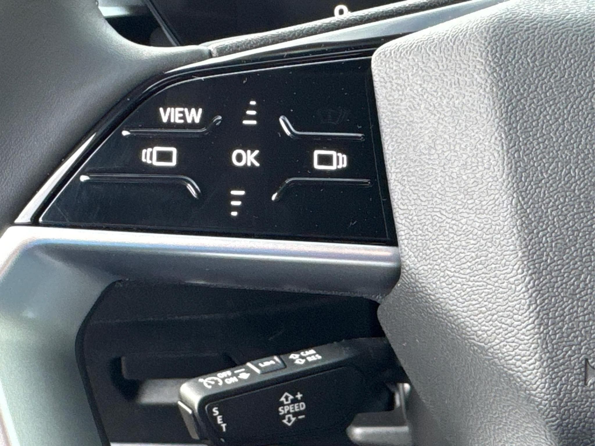 Audi A5 Avant Basis (2025) - Photo 24